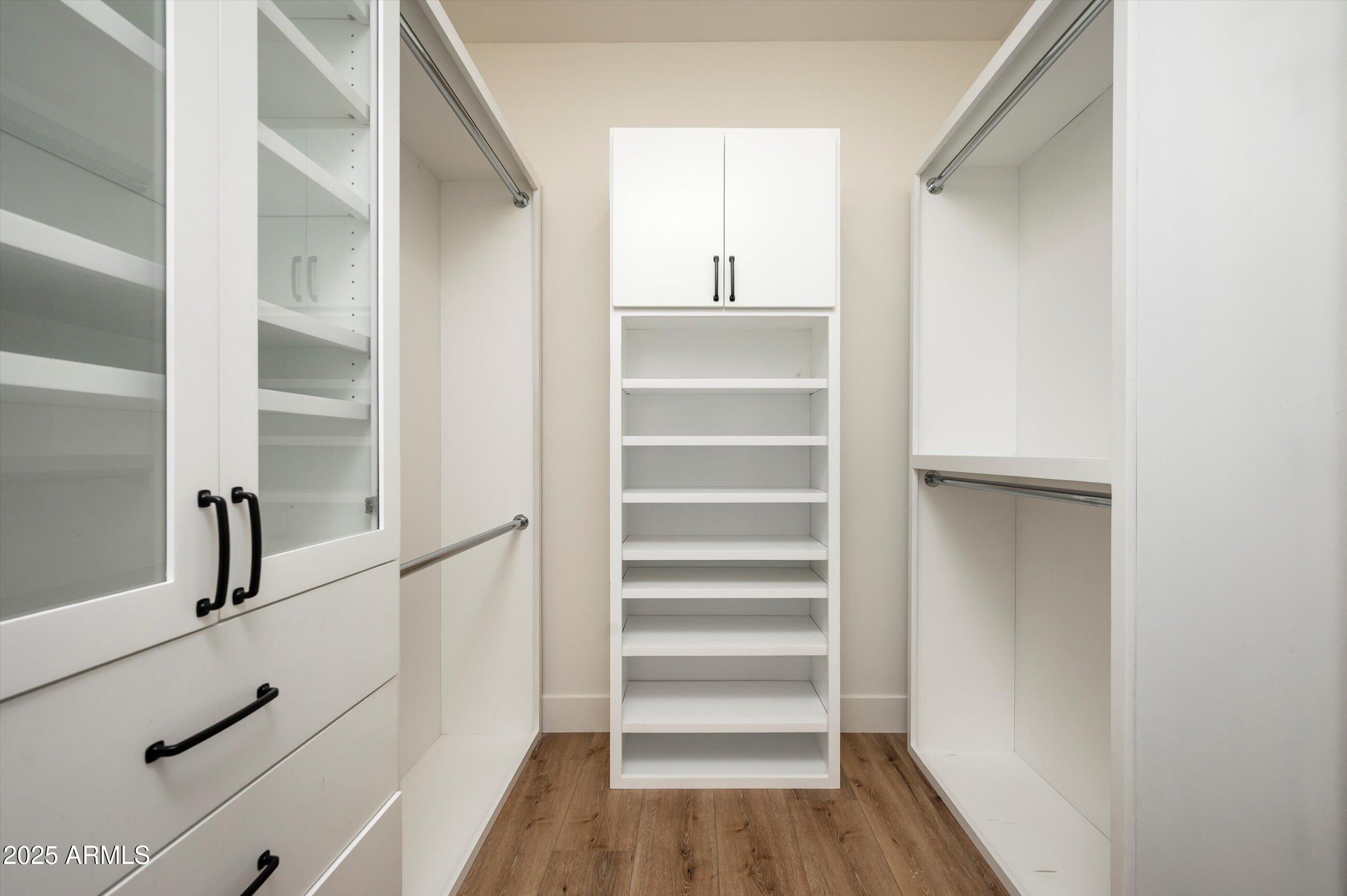 1009 E GARFIELD Street