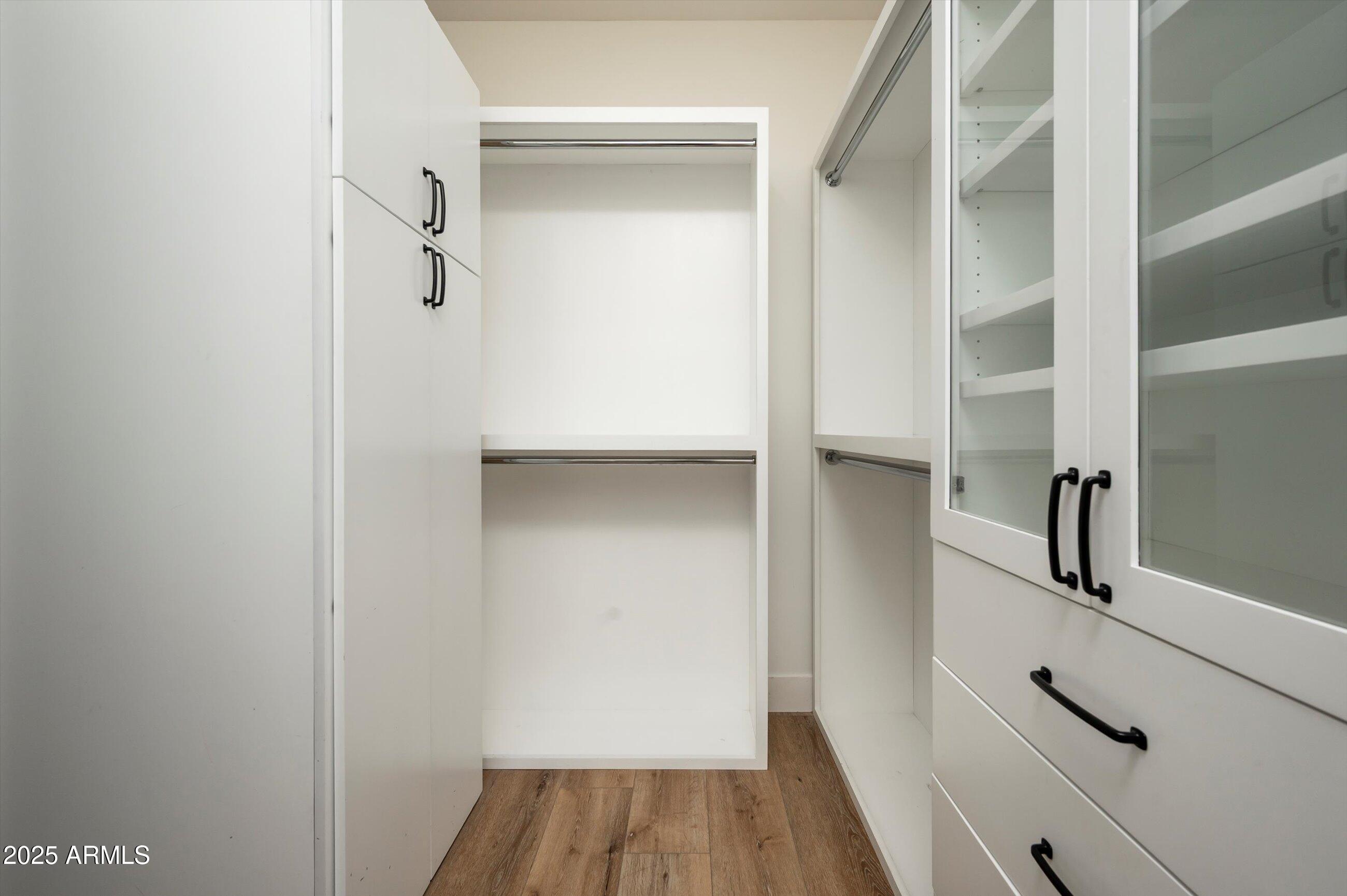 1009 E GARFIELD Street