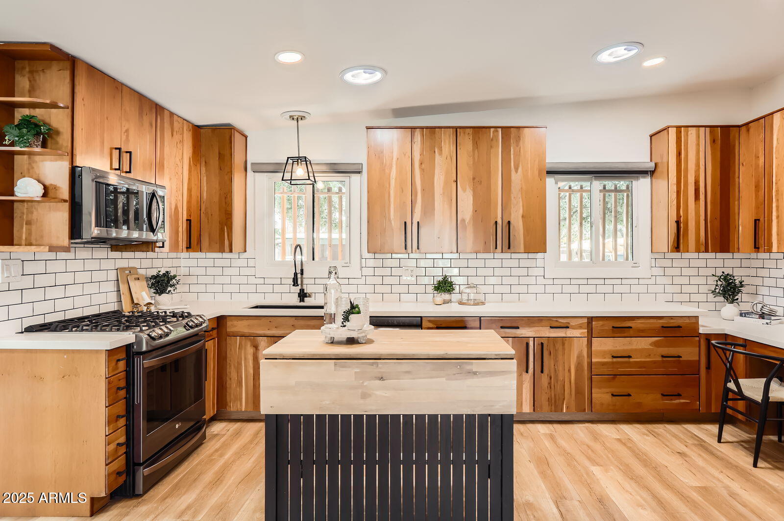 3726 E LAUREL Lane