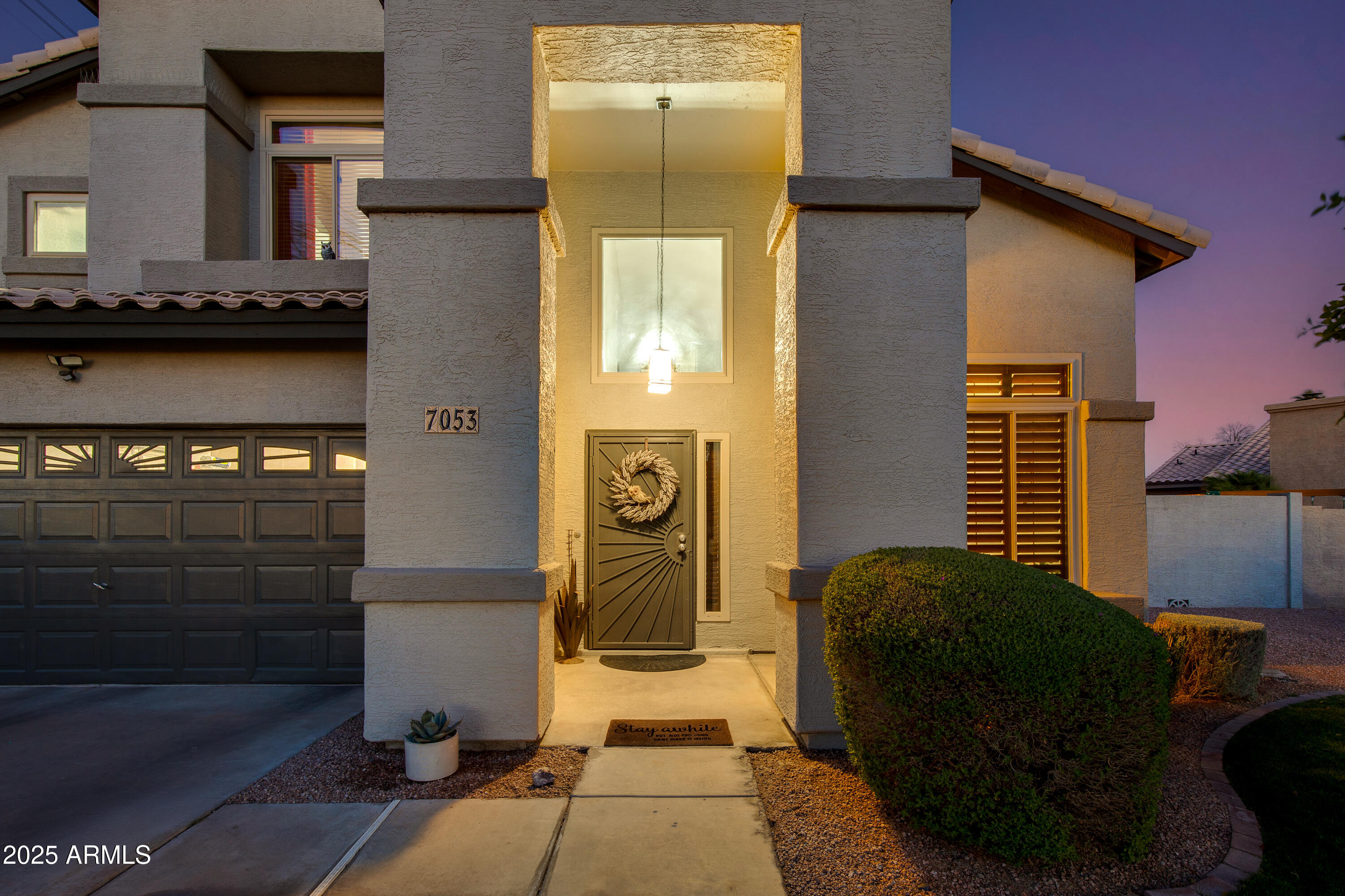 7053 S HEATHER Drive