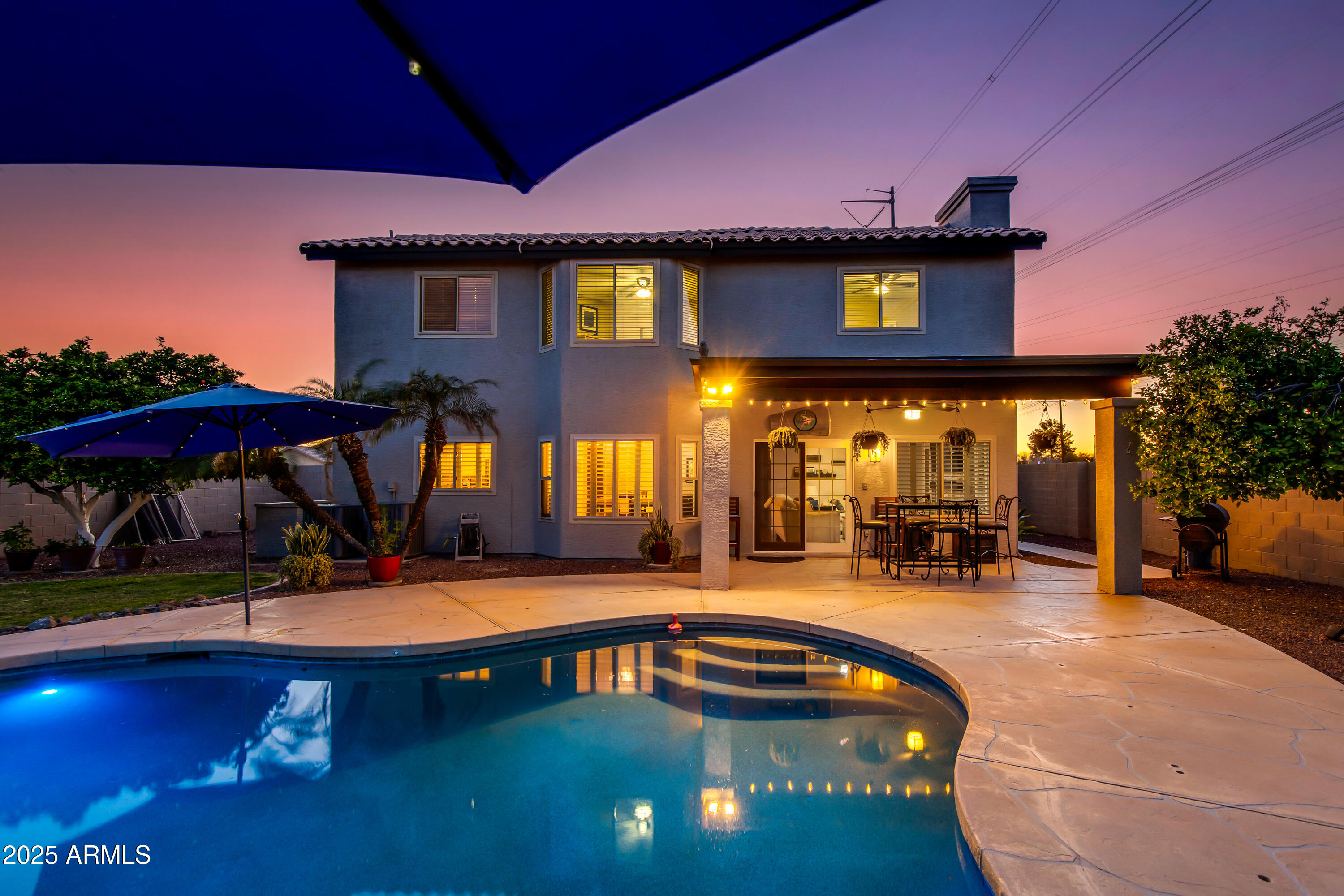 7053 S HEATHER Drive