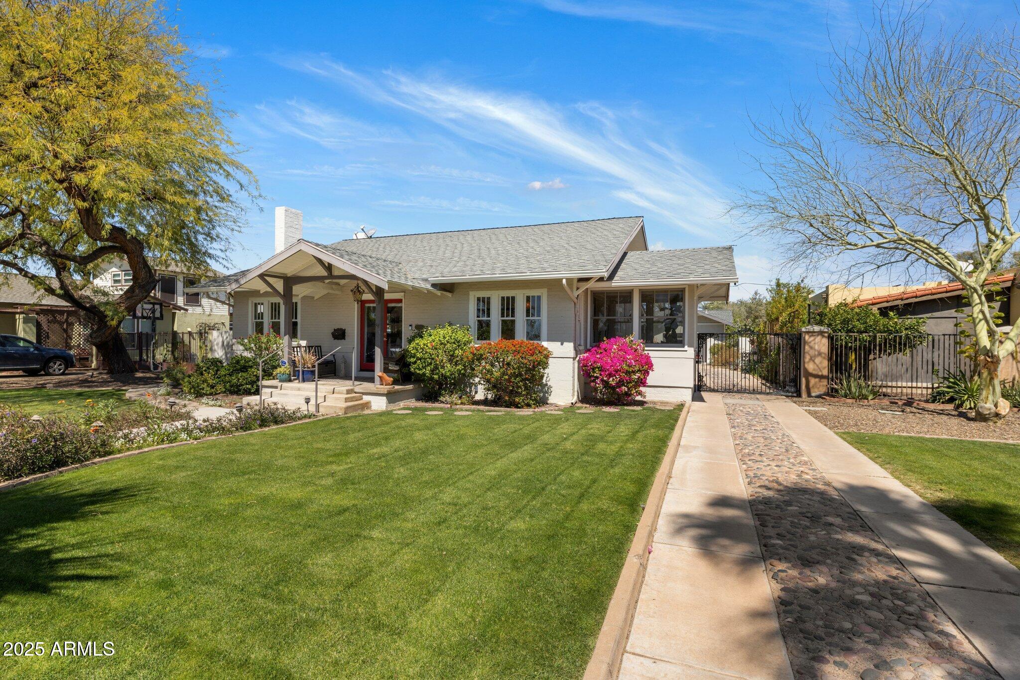 144 W PALM Lane