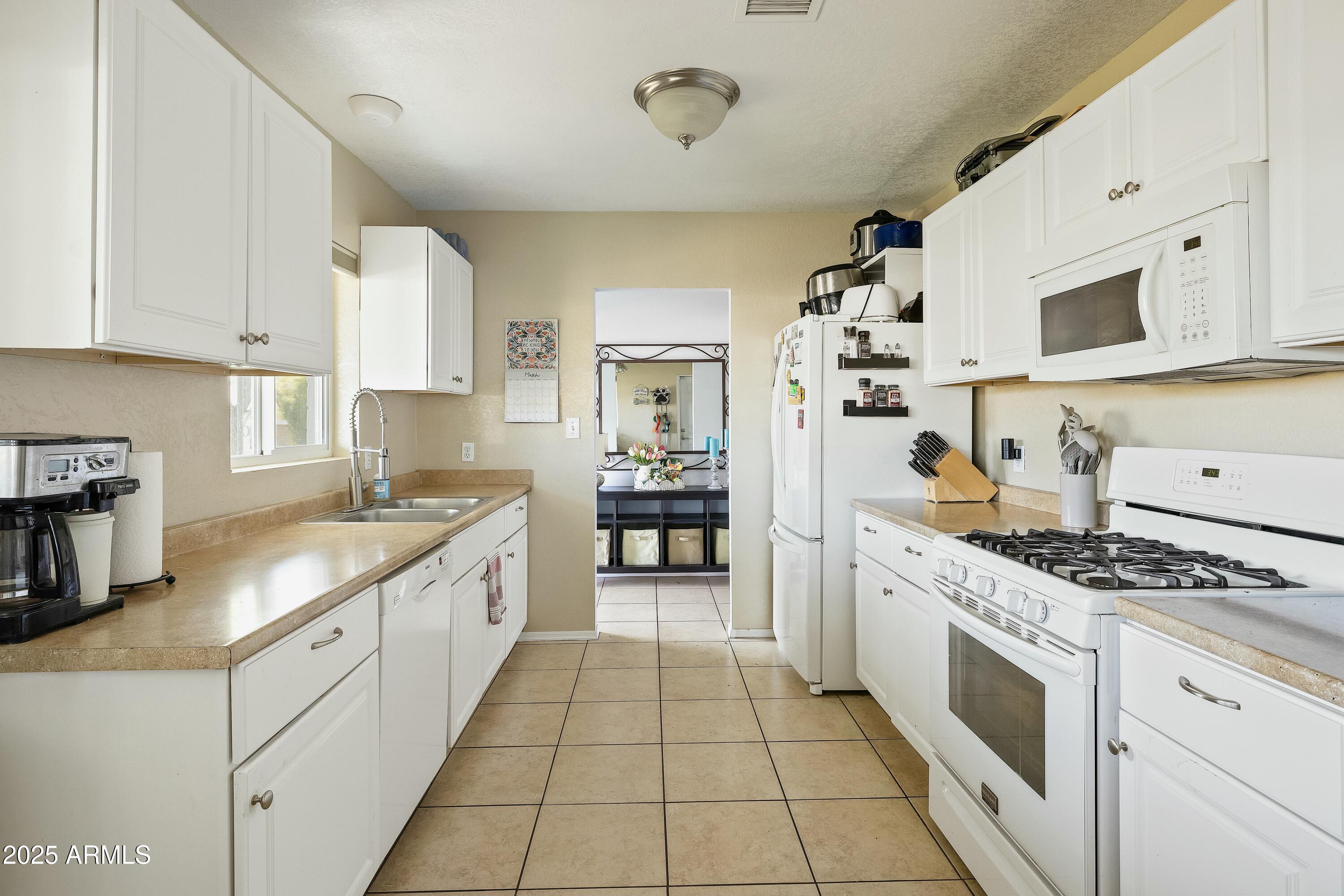 4332 E Calle Redonda Street