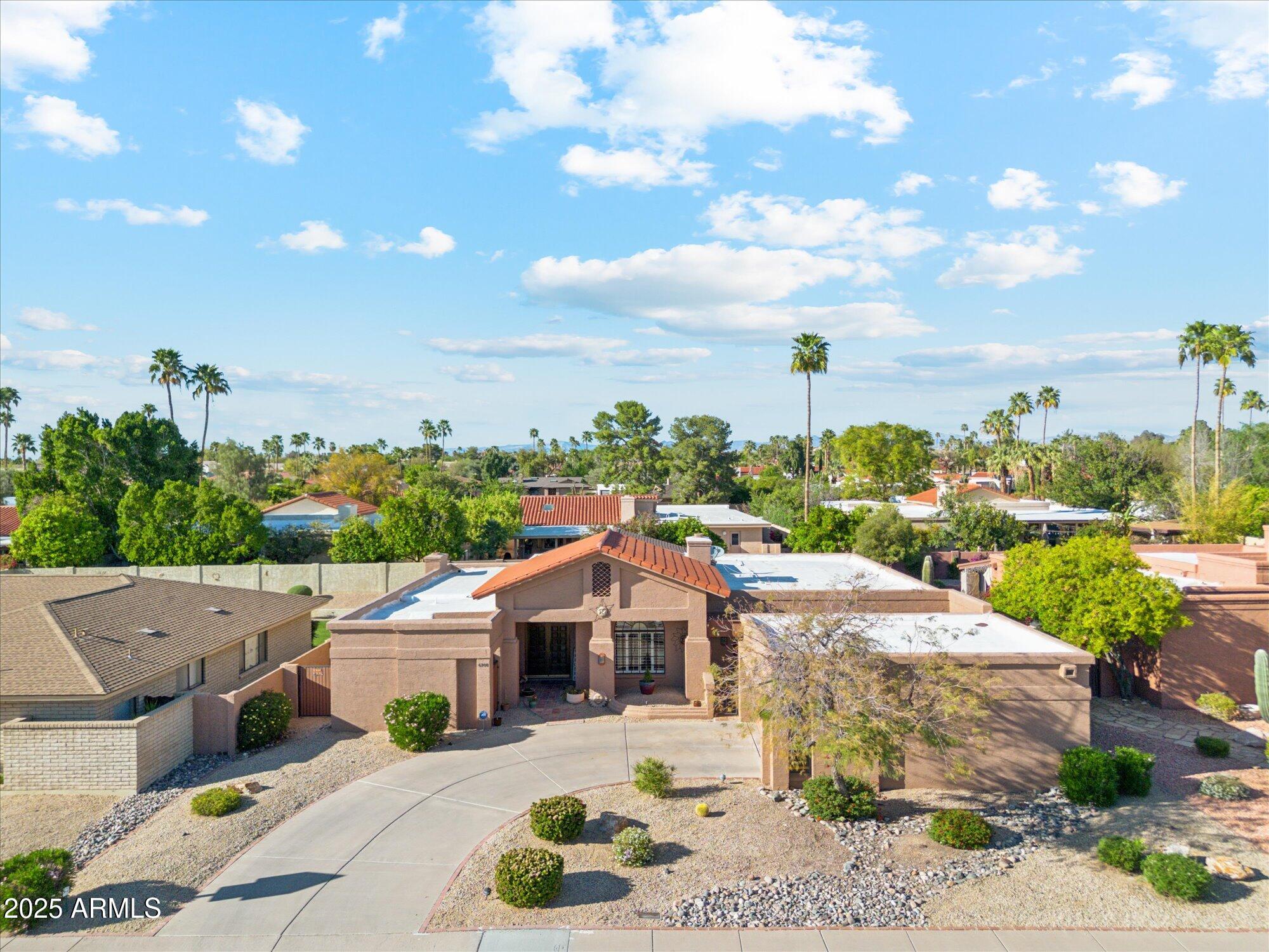 6208 E PARADISE Lane