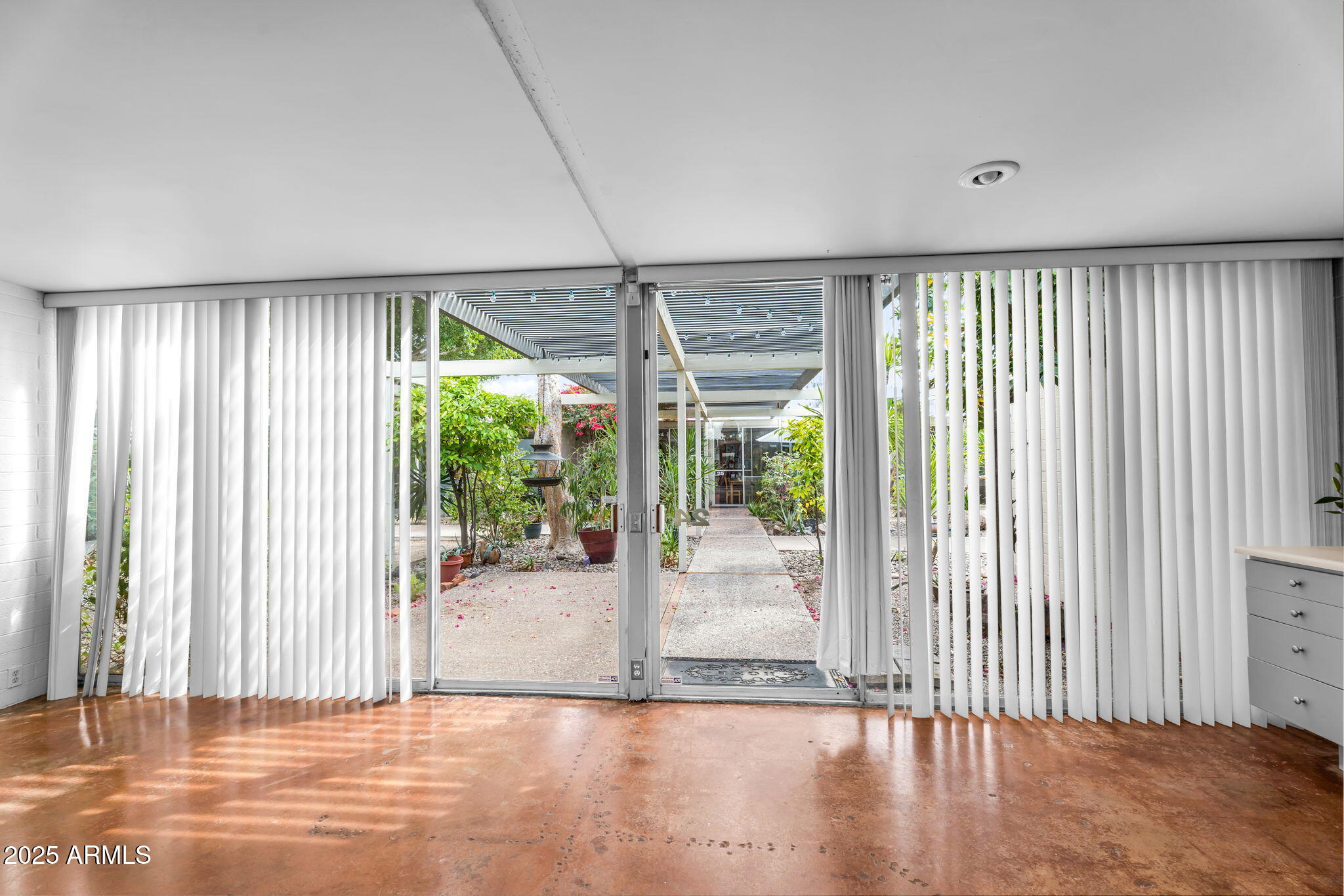 4225 N 36TH Street, 24