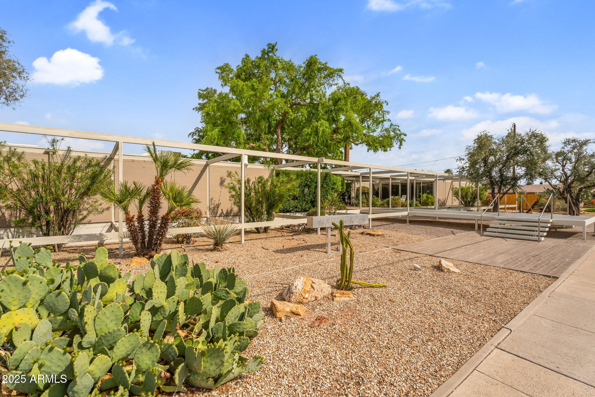 4225 N 36TH Street, 24