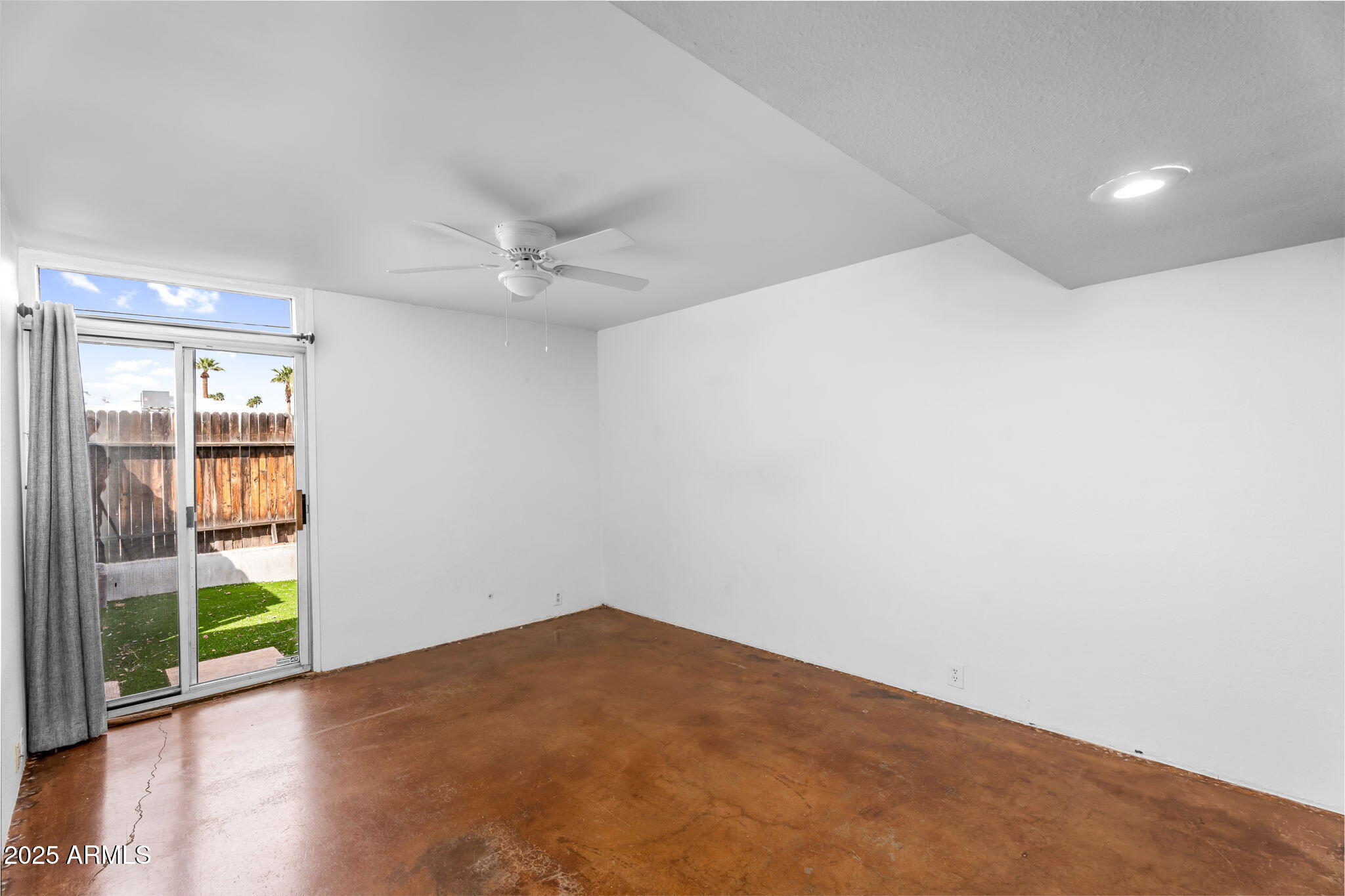 4225 N 36TH Street, 24