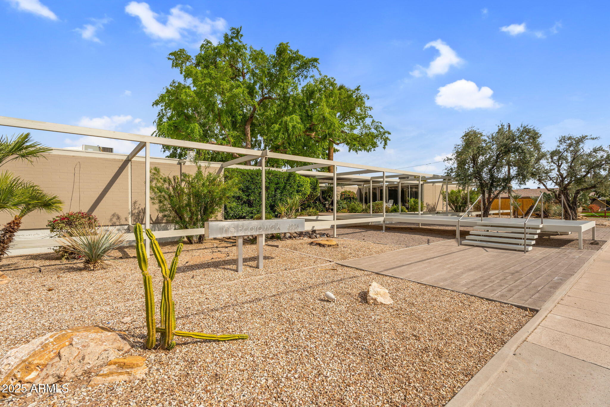 4225 N 36TH Street, 24