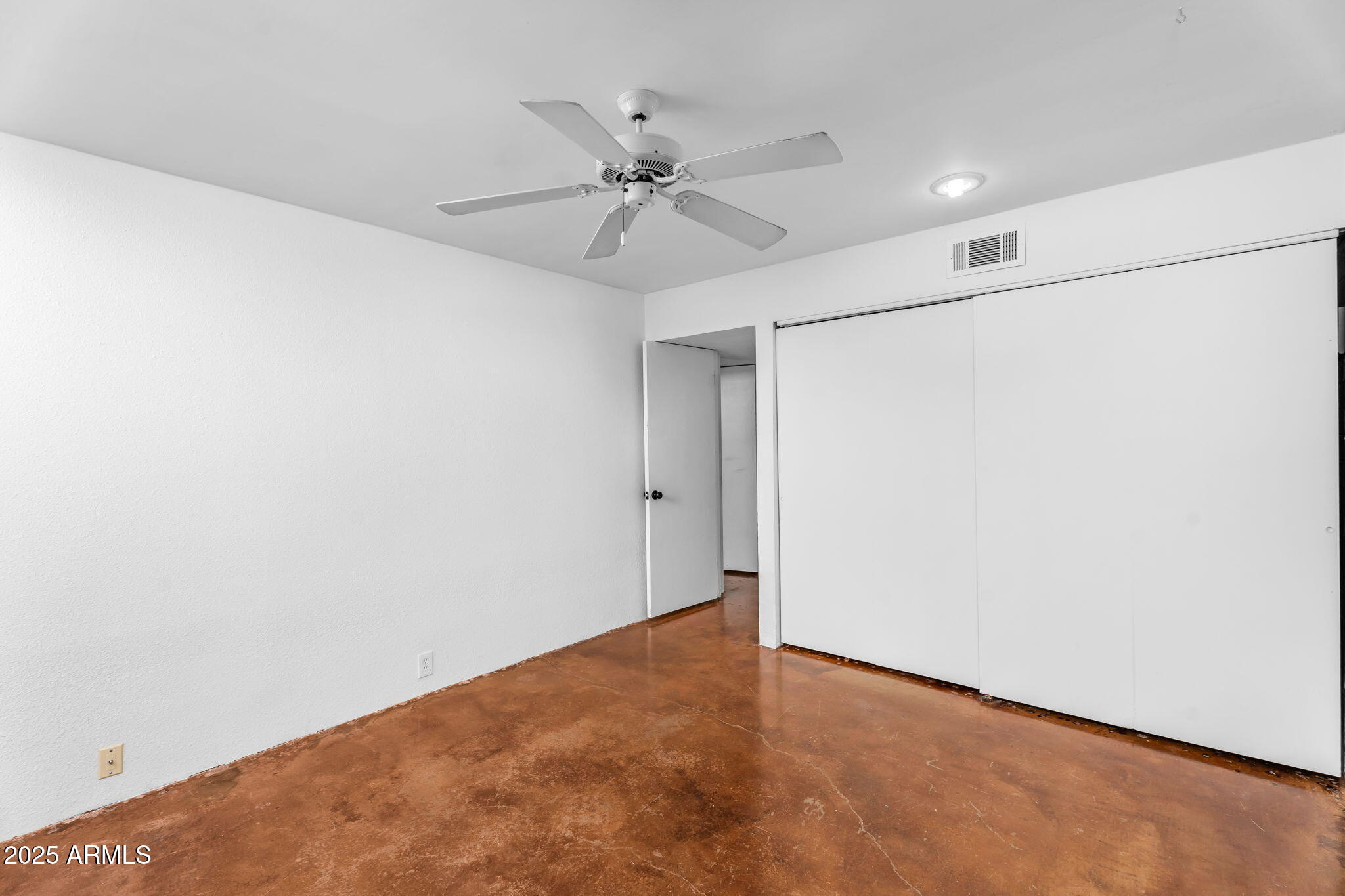 4225 N 36TH Street, 24