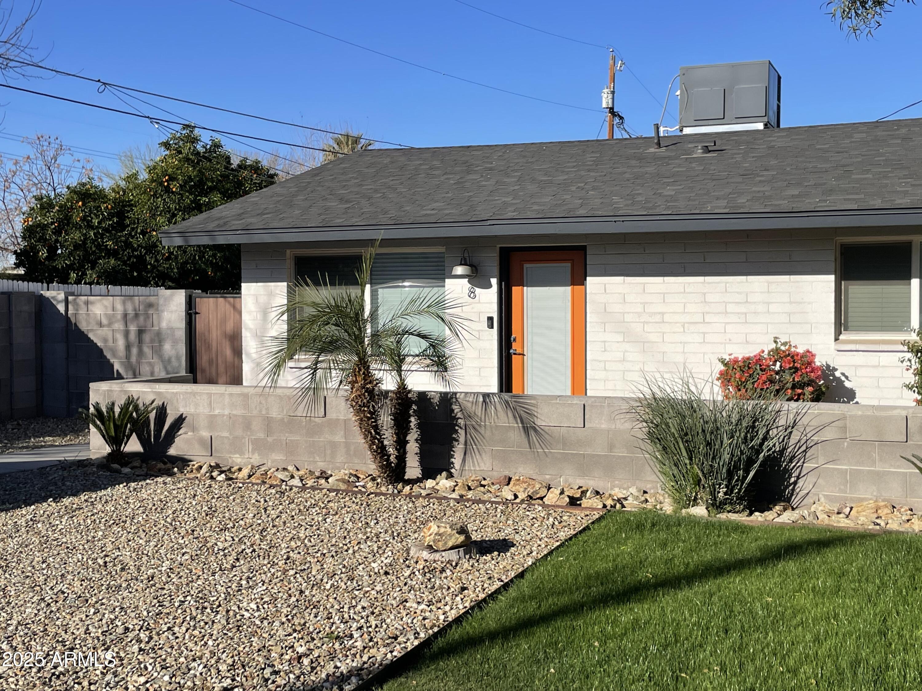 3416 N 37TH Street, 8