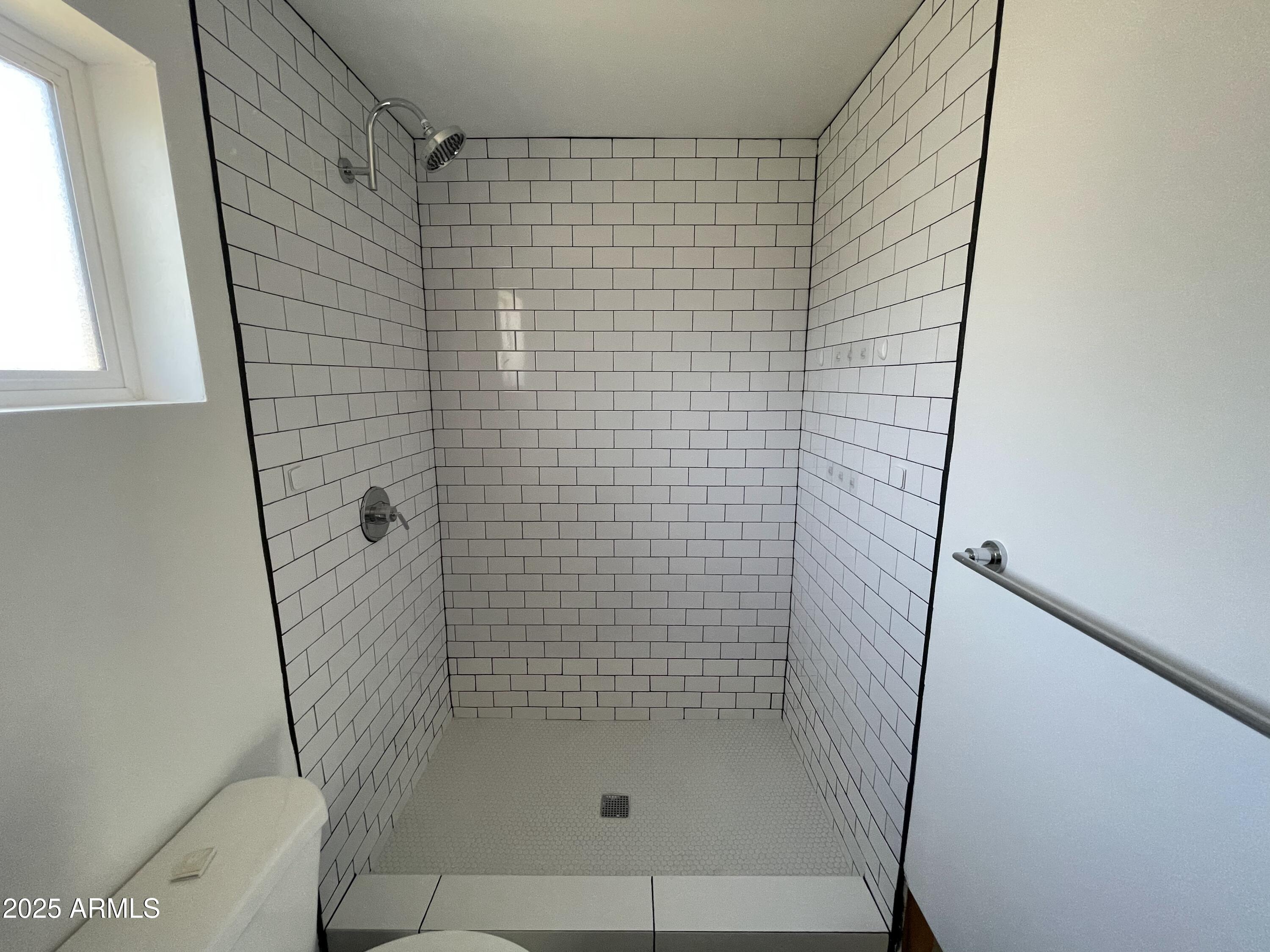 3416 N 37TH Street, 8