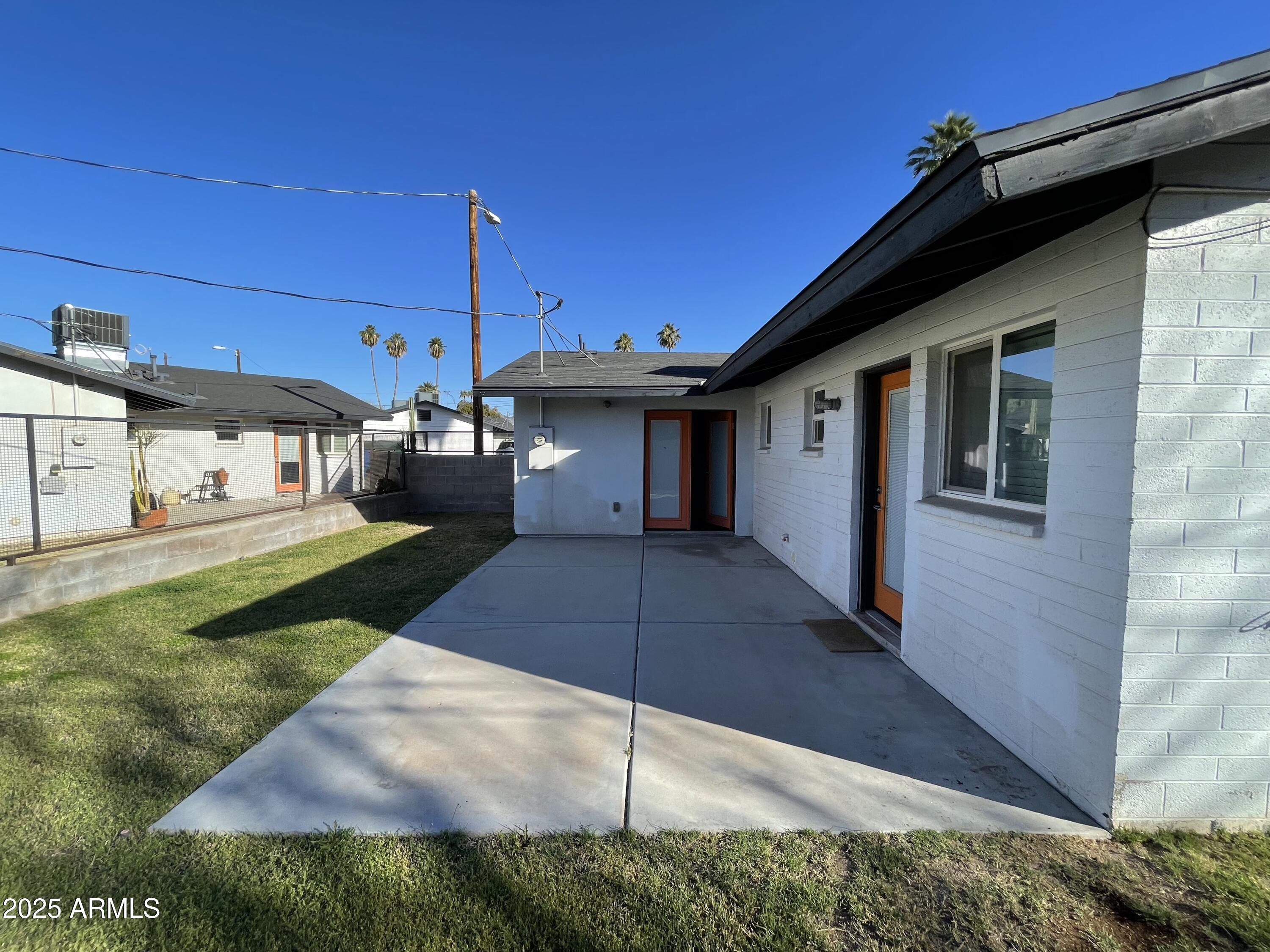 3416 N 37TH Street, 8