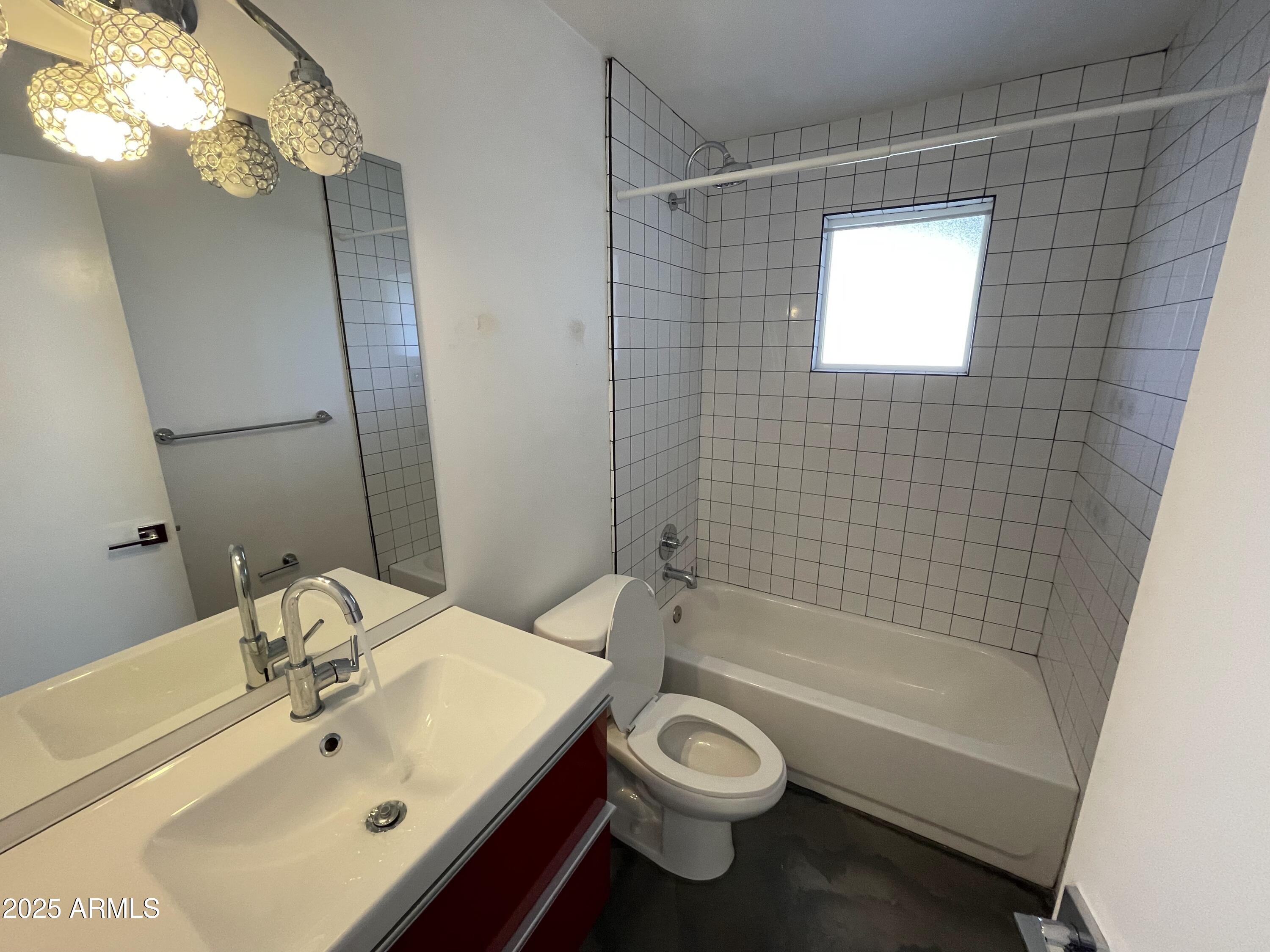 3416 N 37TH Street, 8