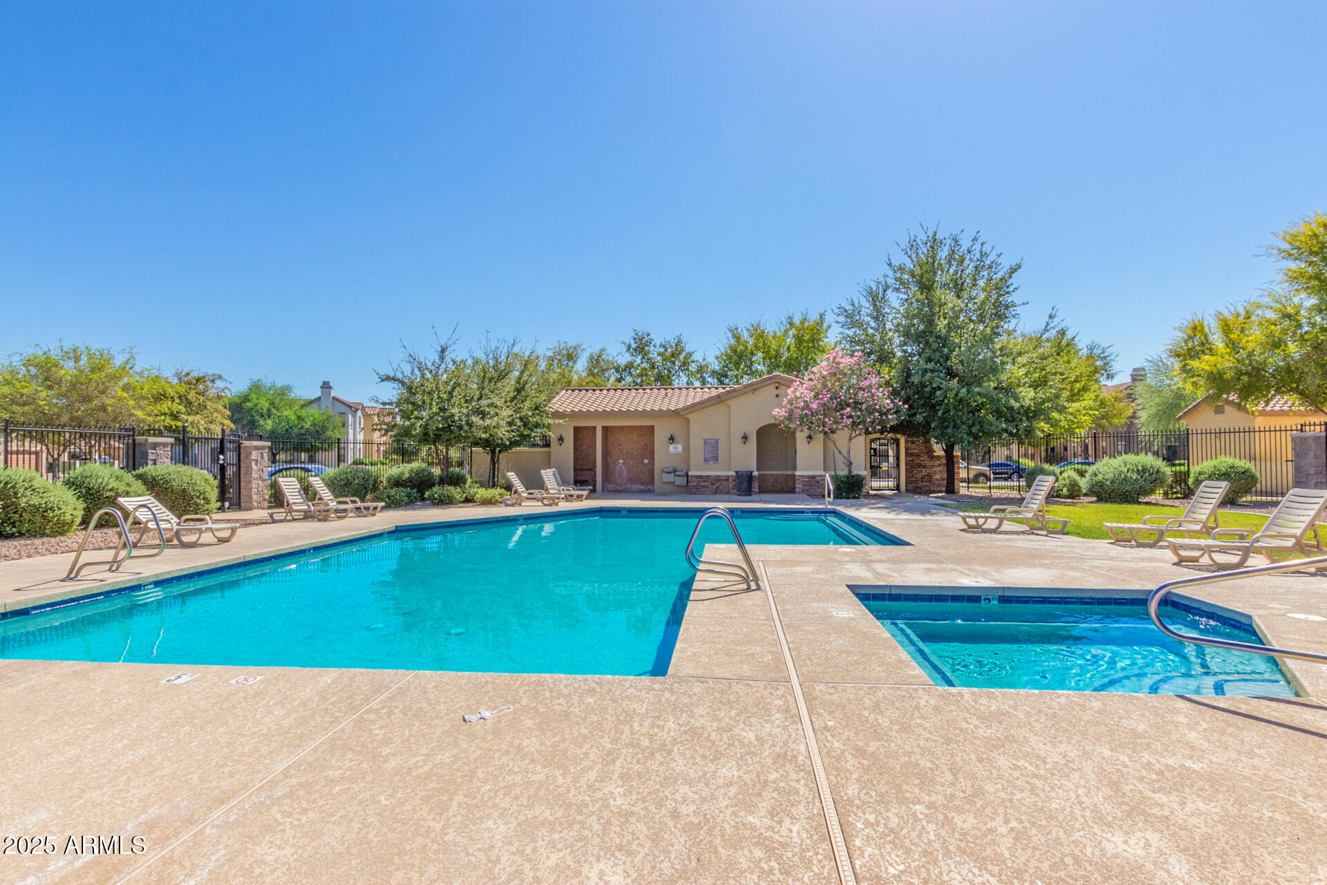 14239 W PORT ROYALE Lane