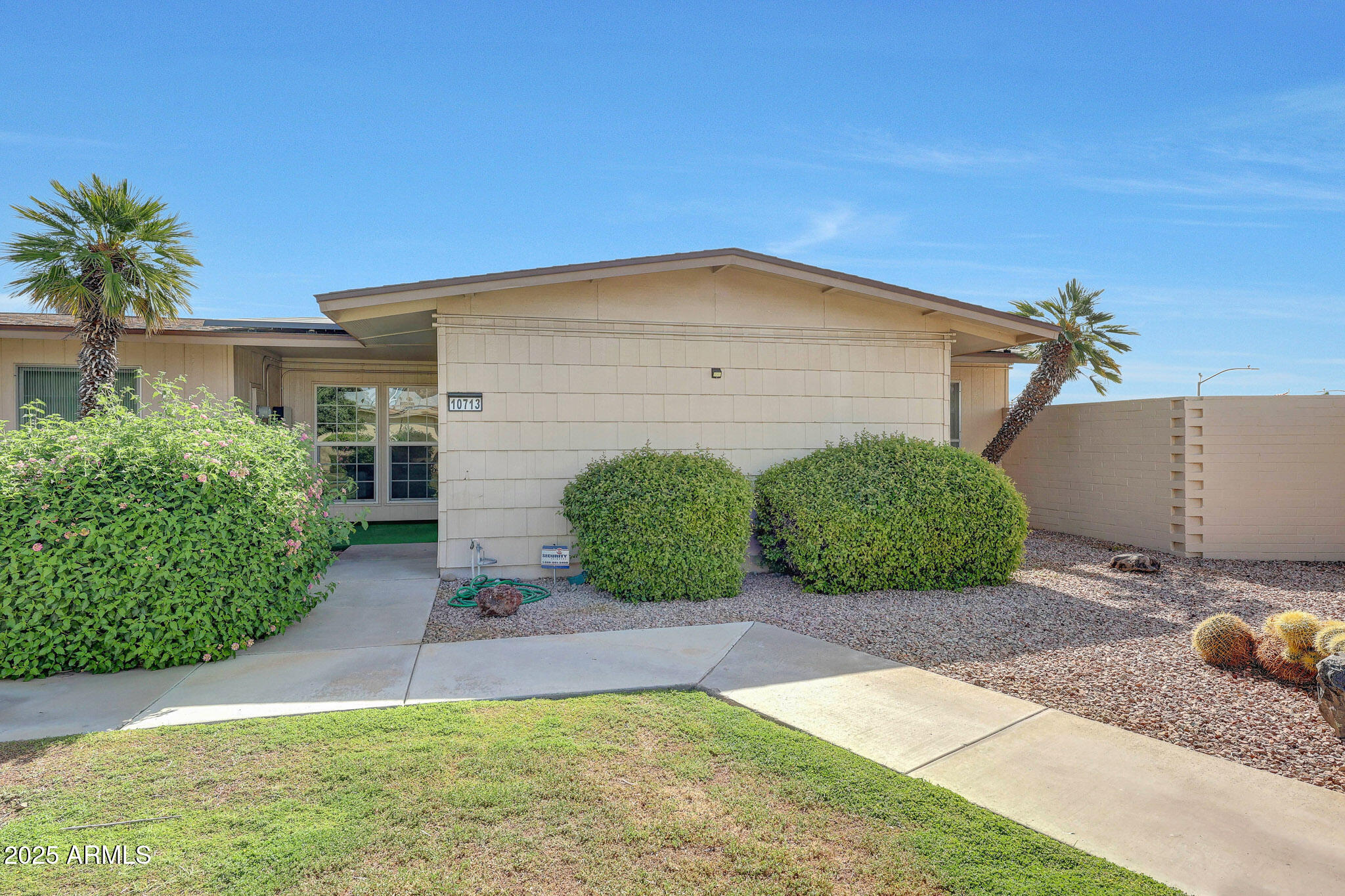 10713 W SANTA FE Drive