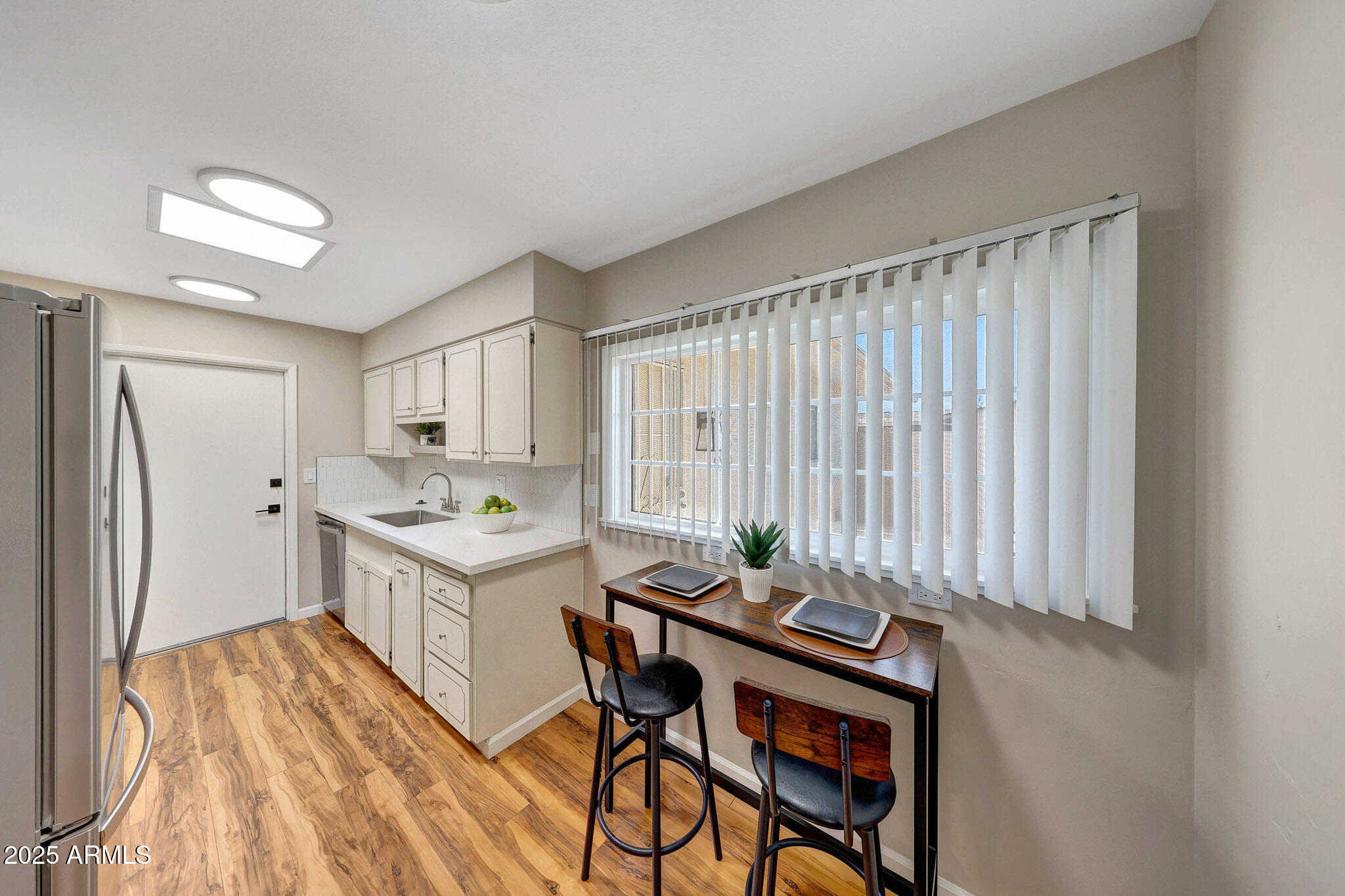 10713 W SANTA FE Drive