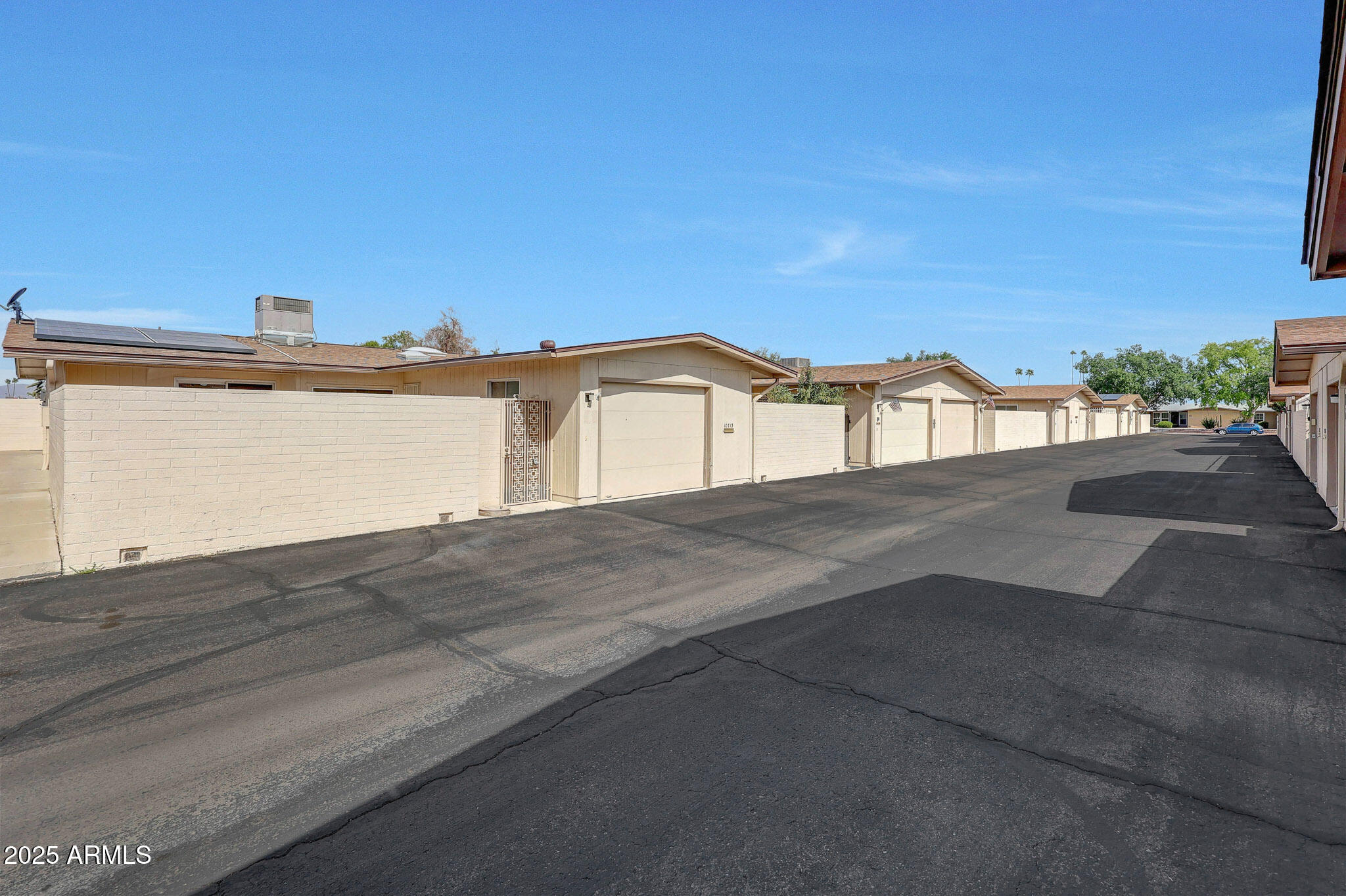 10713 W SANTA FE Drive