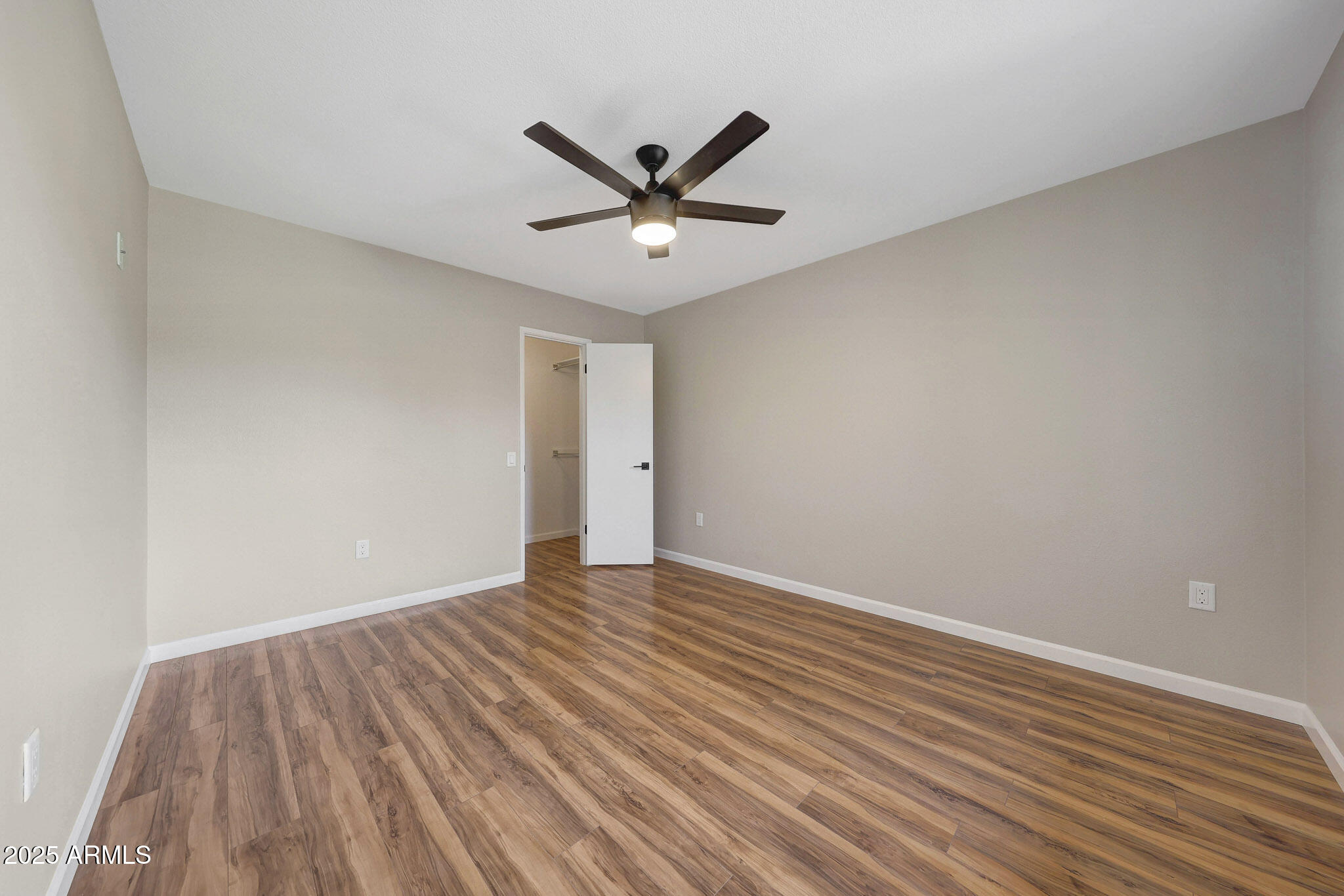 10713 W SANTA FE Drive