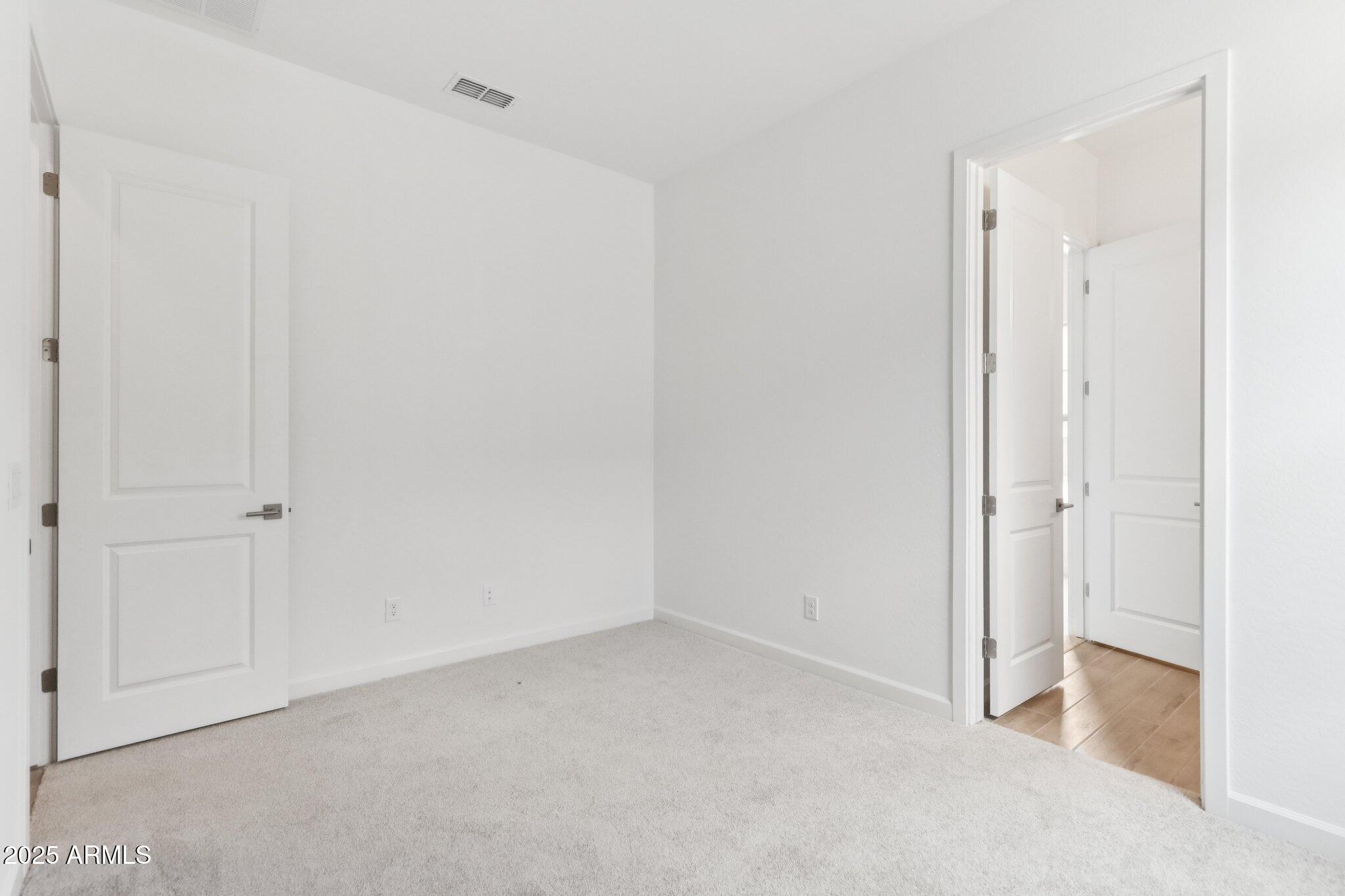 11422 E UTAH Avenue