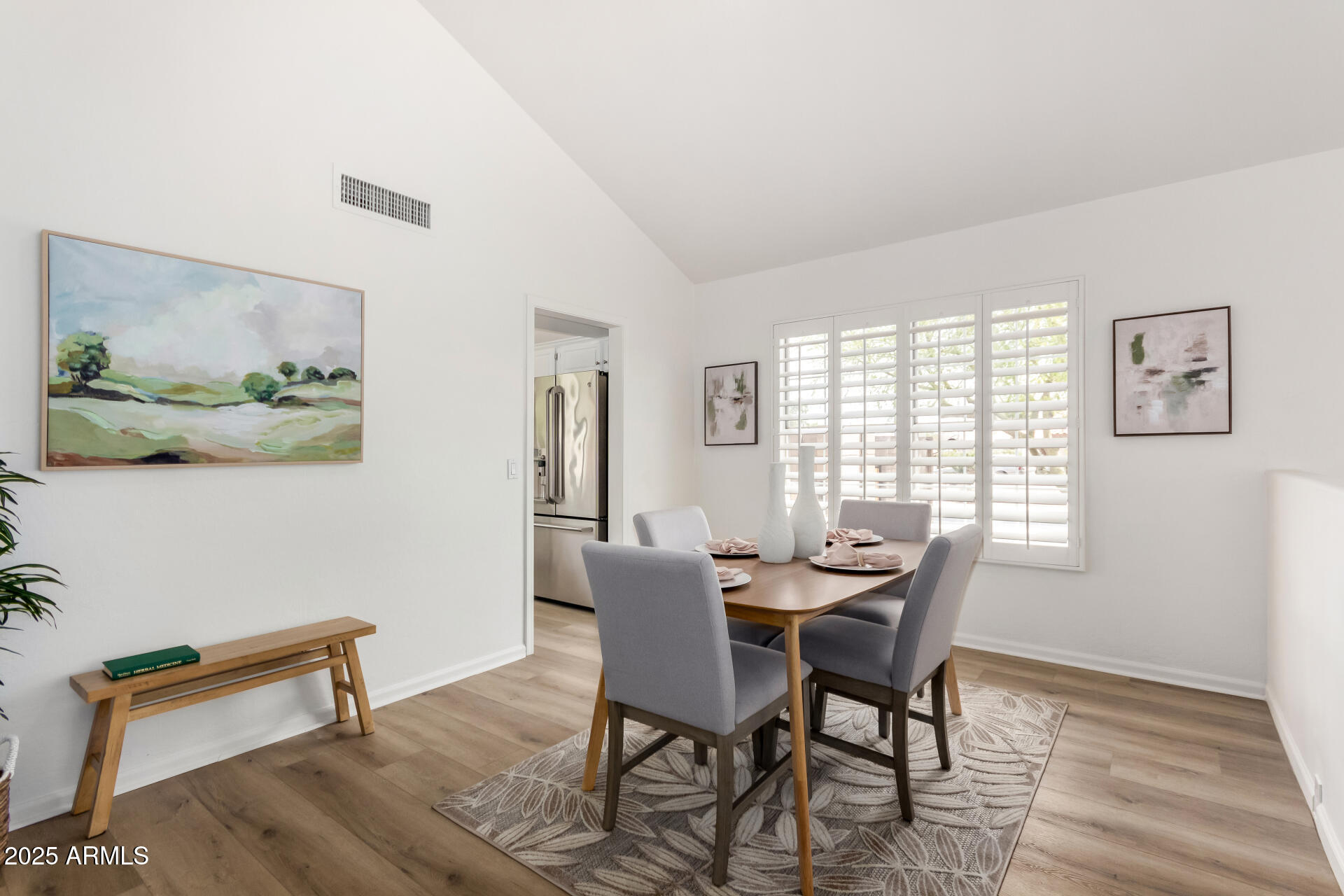 706 W NIDO Circle