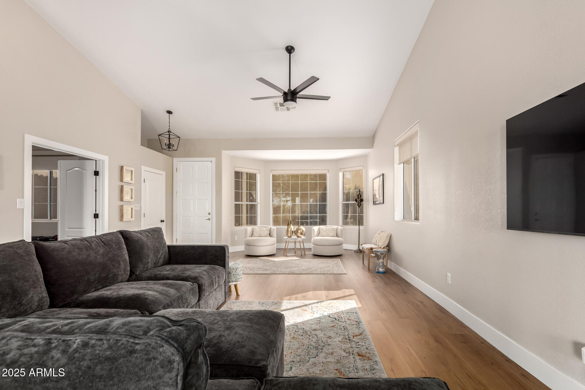 16032 E GLENVIEW Drive