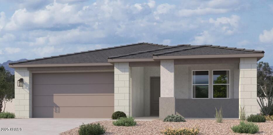 22816 E ROUNDUP Way
