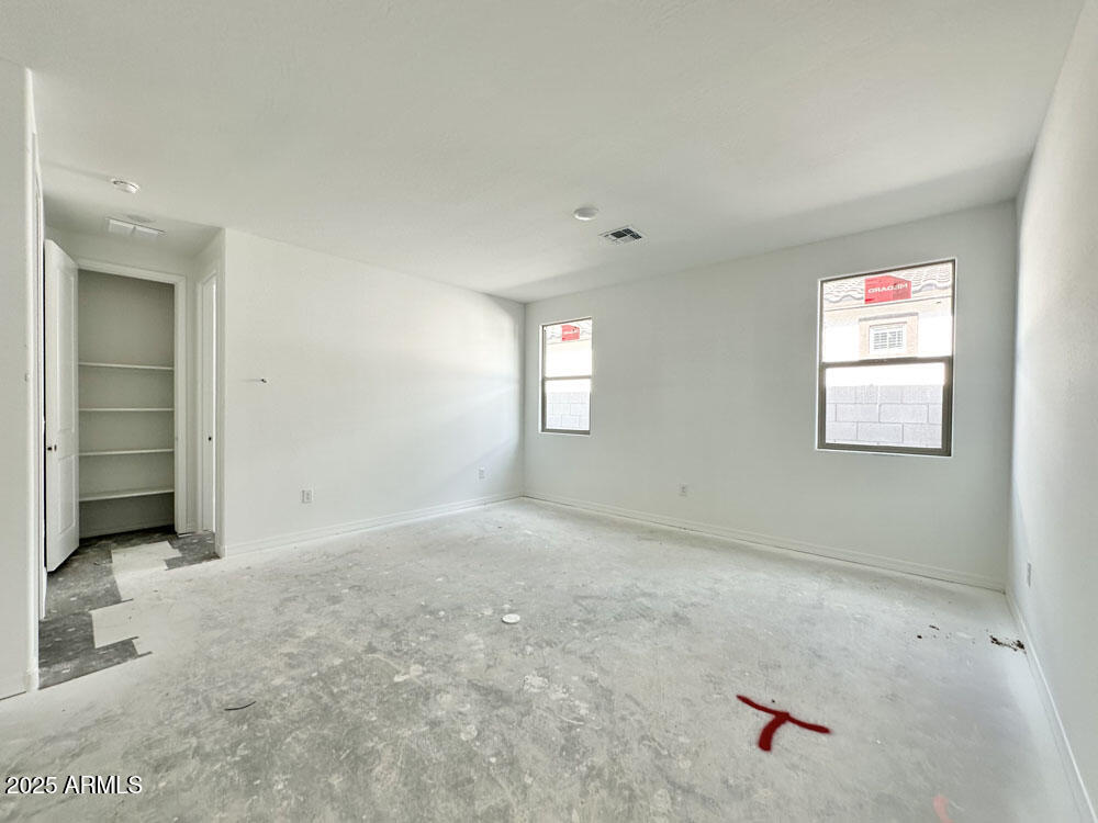 22816 E ROUNDUP Way