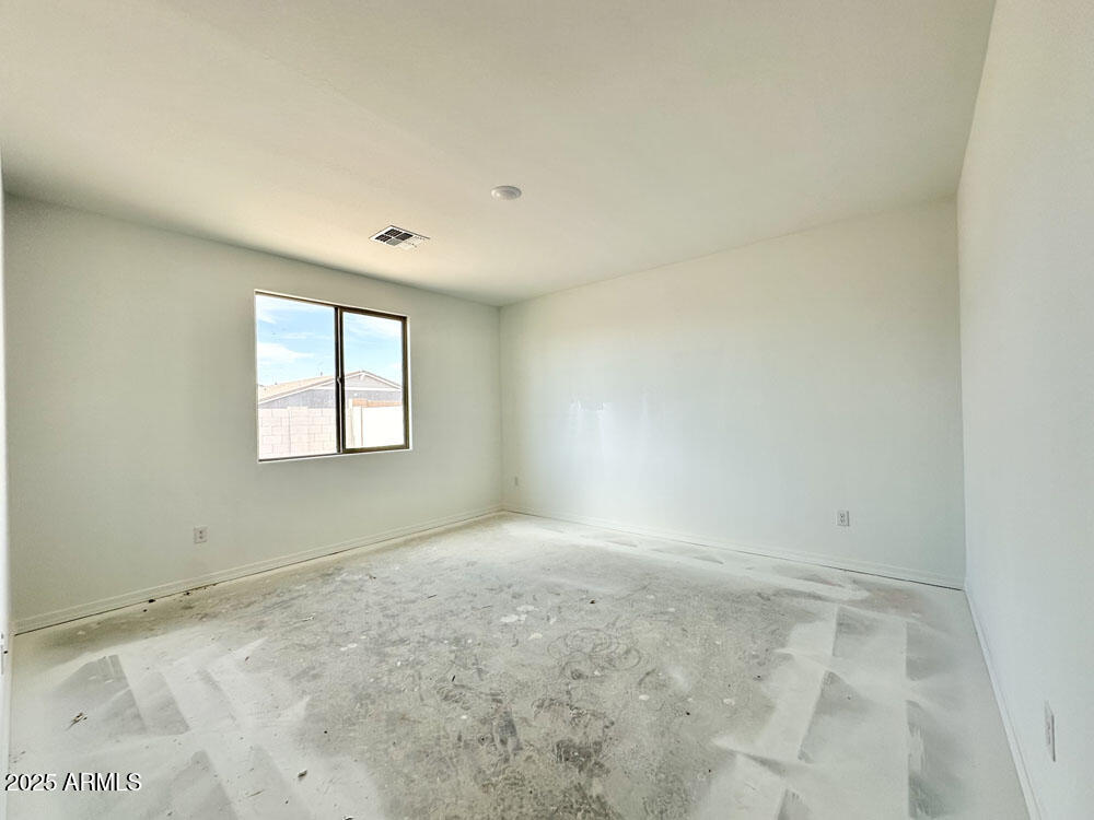 22816 E ROUNDUP Way