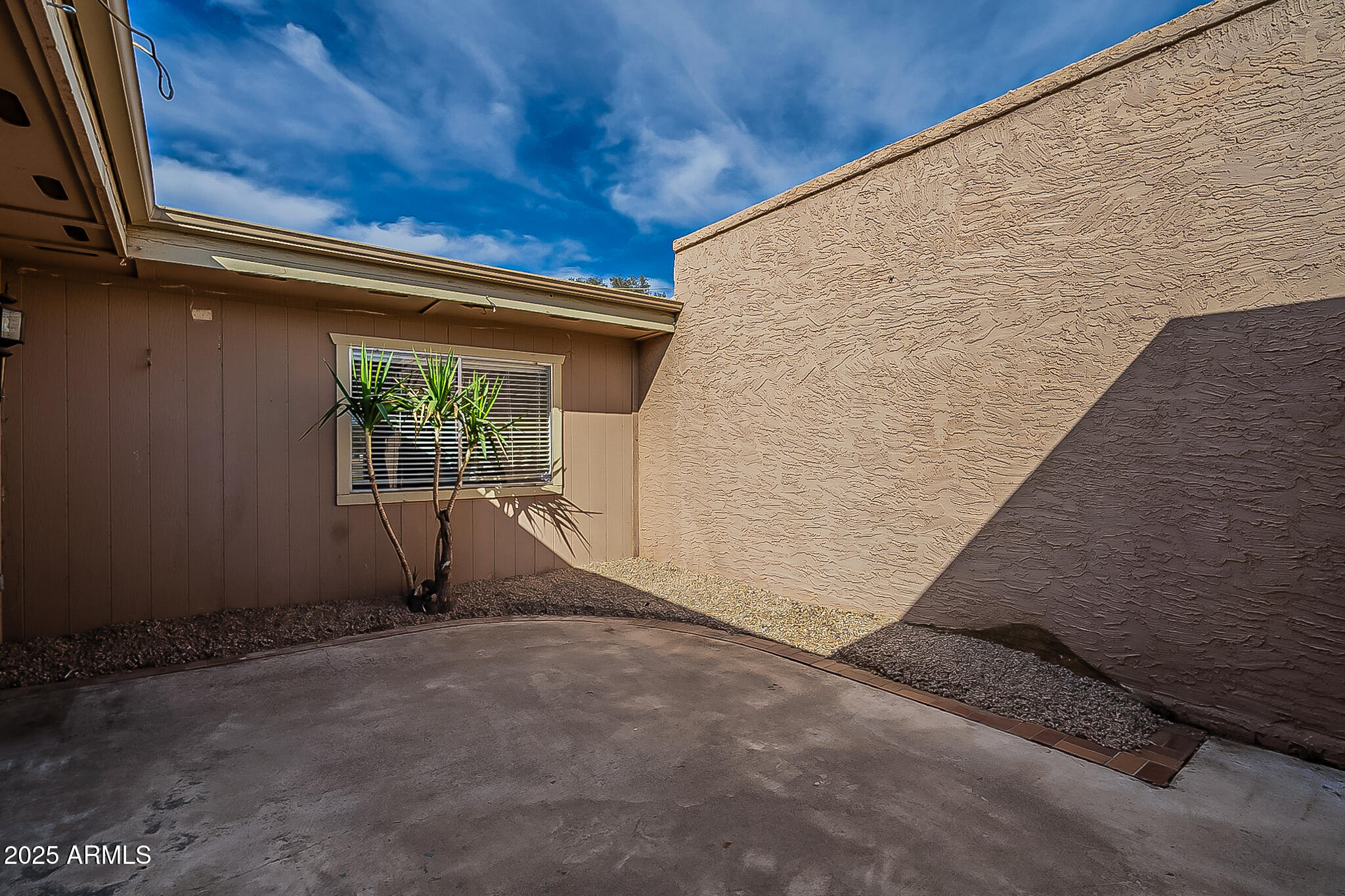 8228 N 33RD Avenue