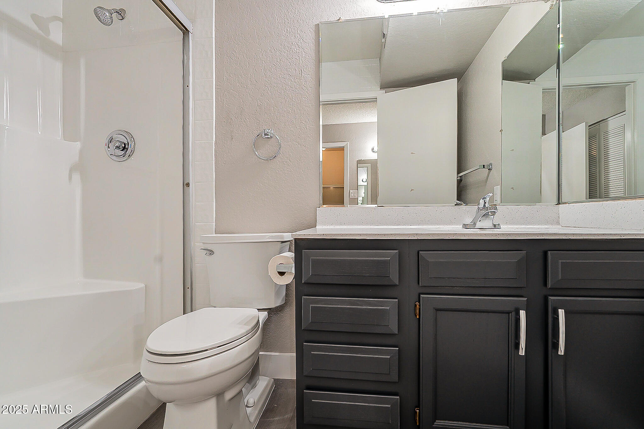 8228 N 33RD Avenue