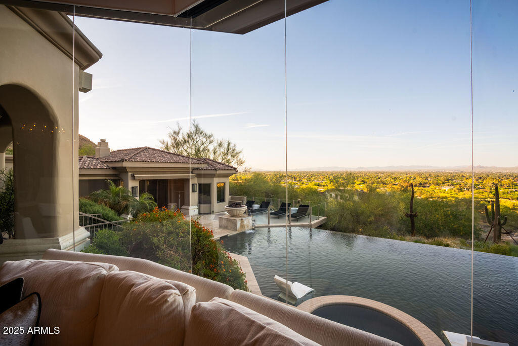 7801 N SAGUARO Drive