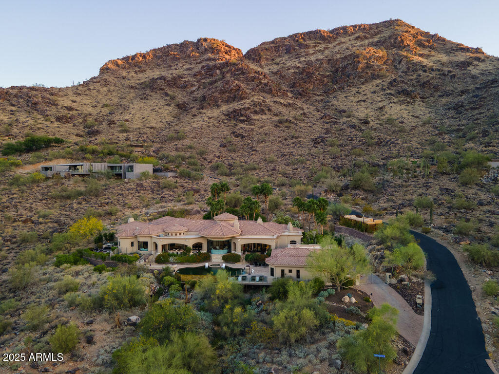 7801 N SAGUARO Drive