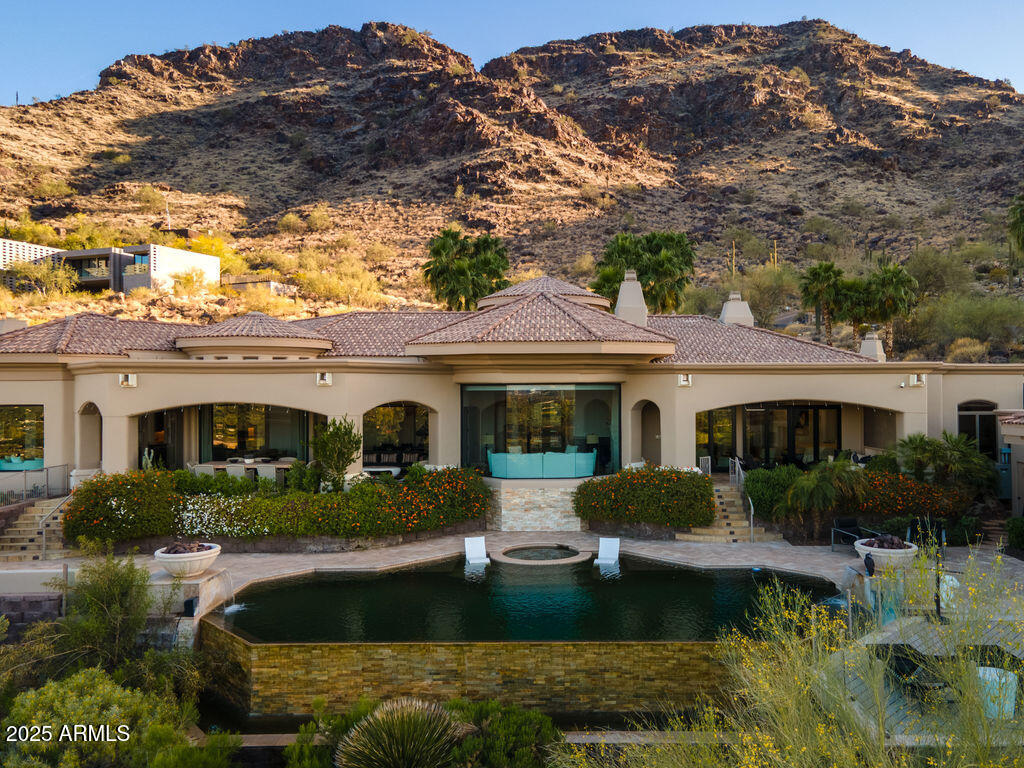 7801 N SAGUARO Drive