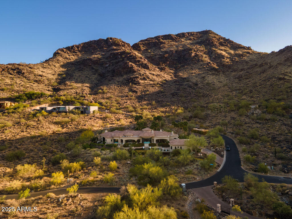 7801 N SAGUARO Drive