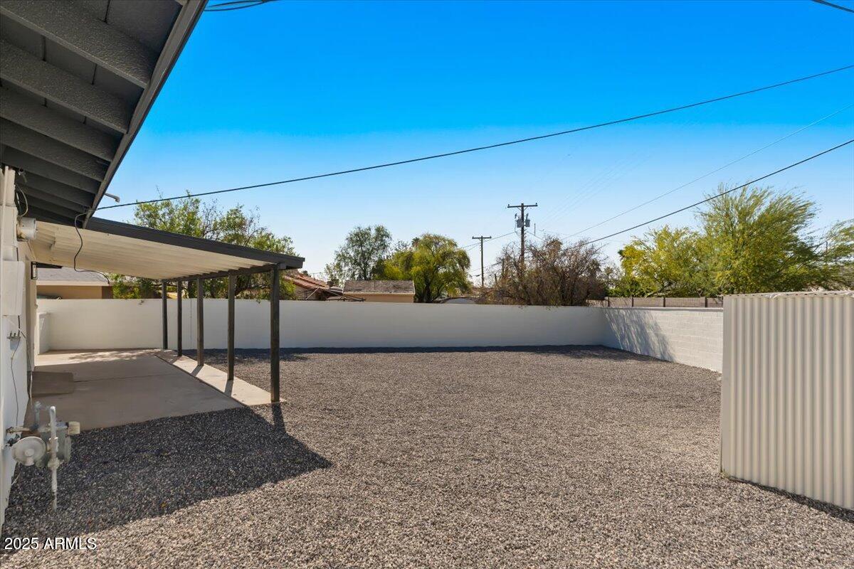 8617 E PALM Lane