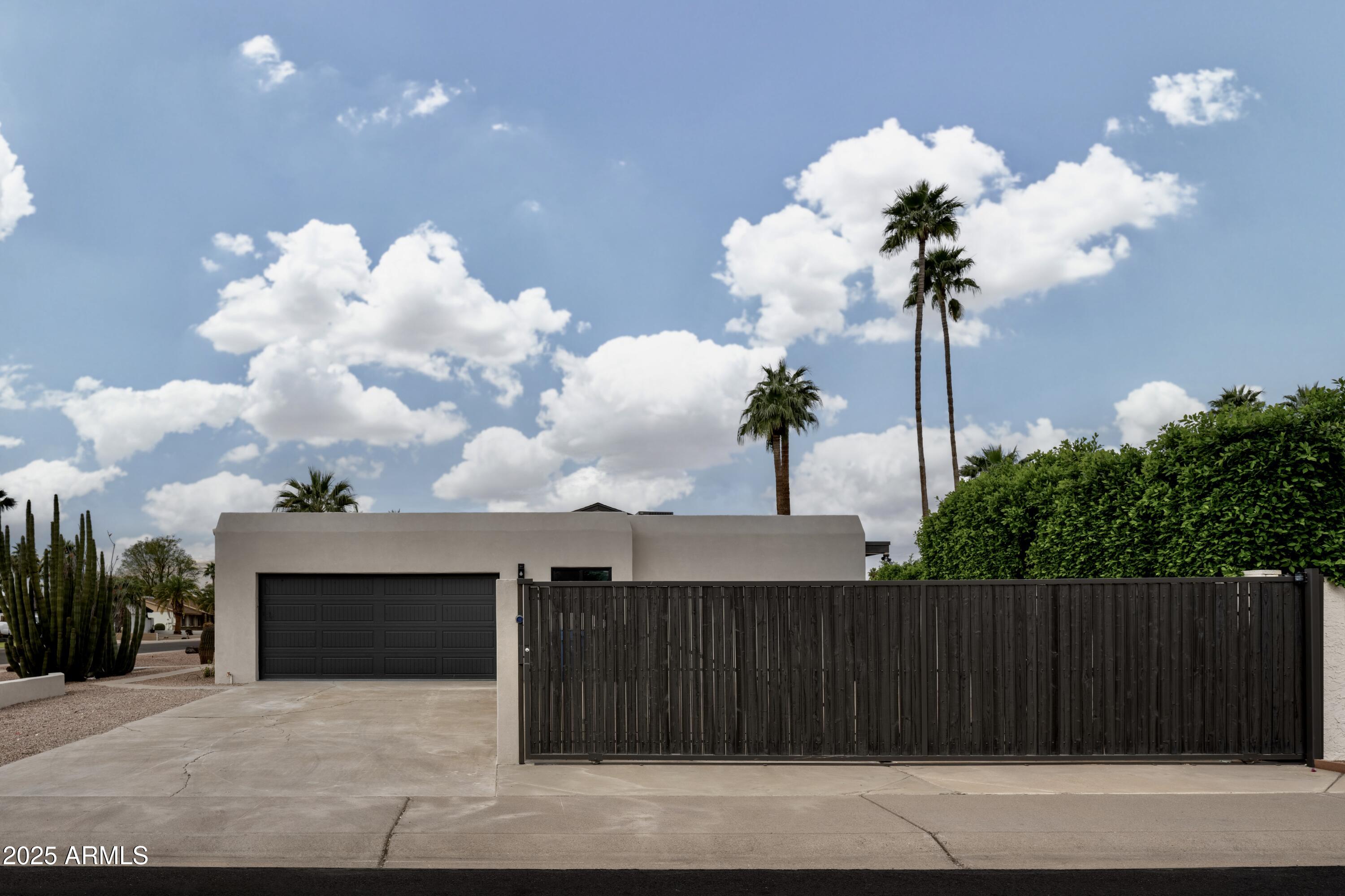 5342 E SHEENA Drive