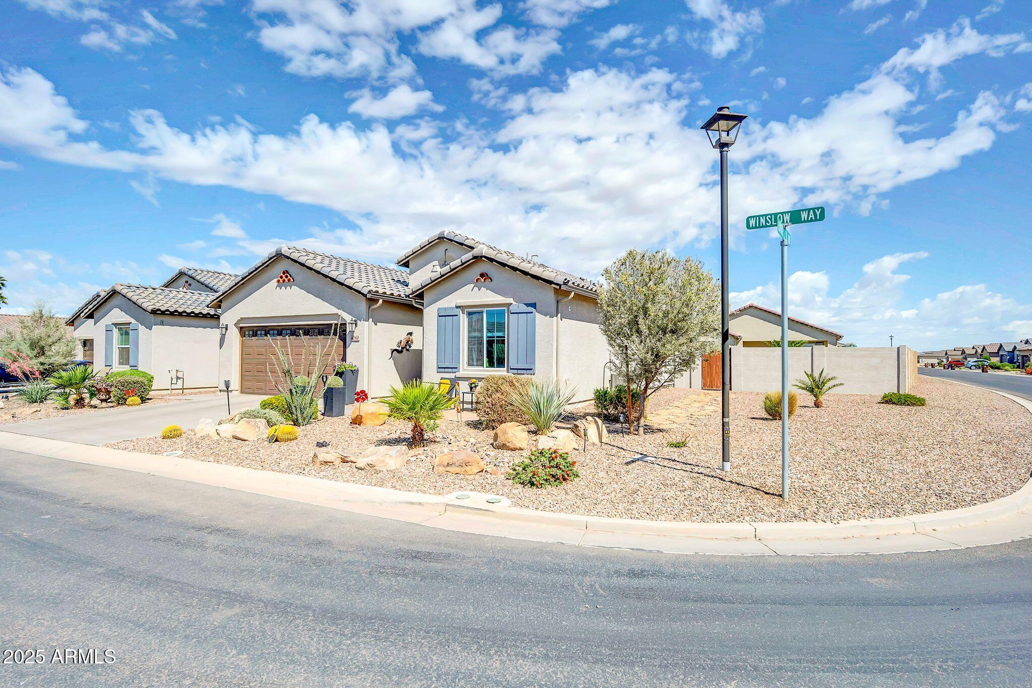 4060 W WINSLOW Way