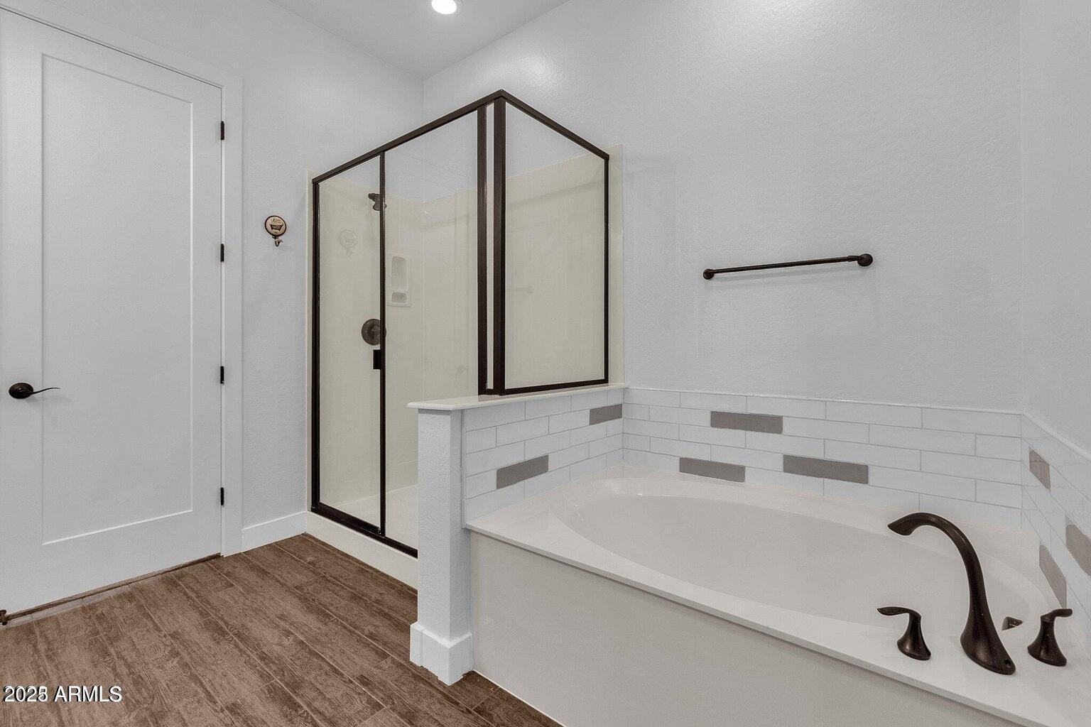6565 E THOMAS Road, 1090