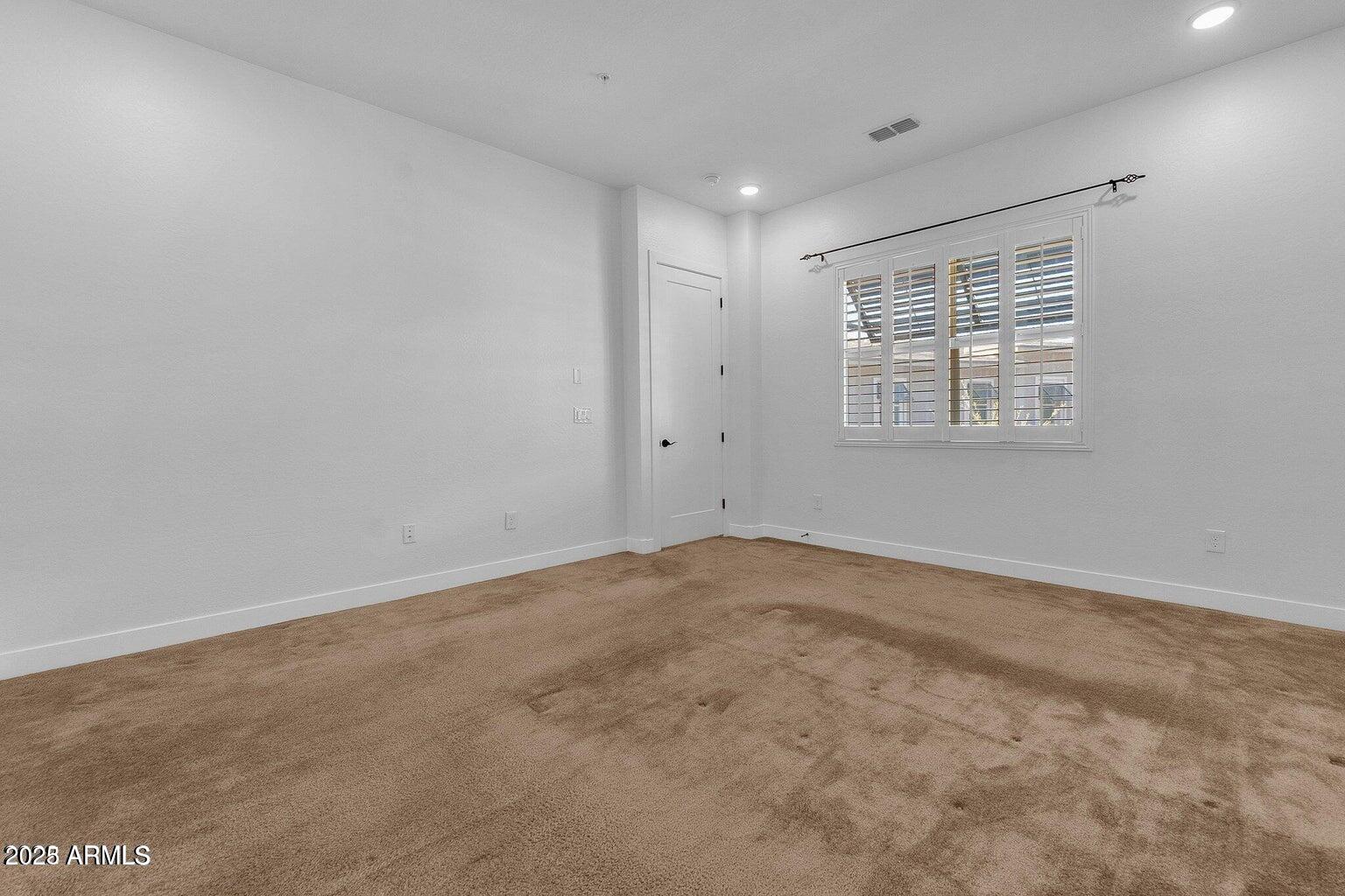 6565 E THOMAS Road, 1090
