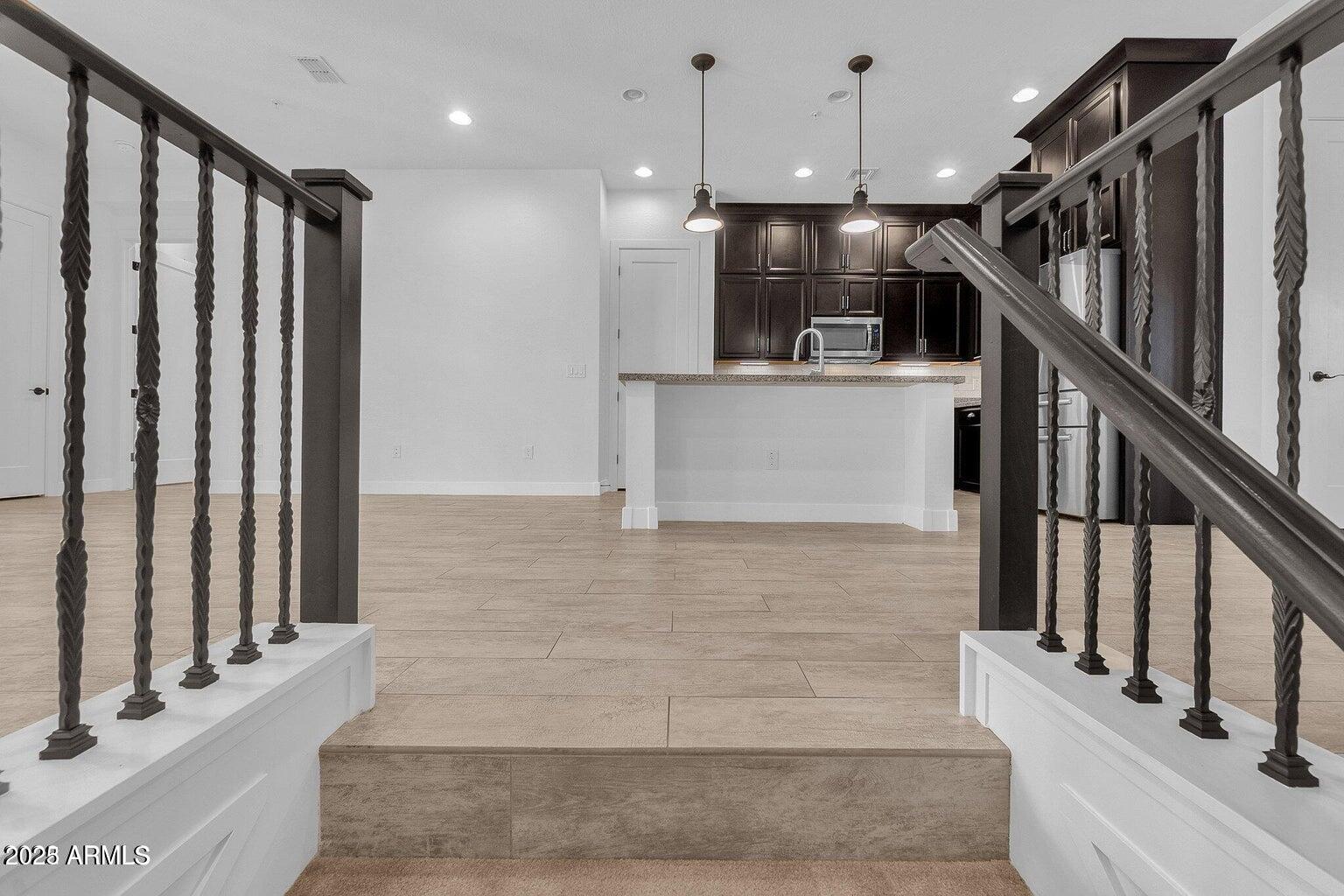 6565 E THOMAS Road, 1090