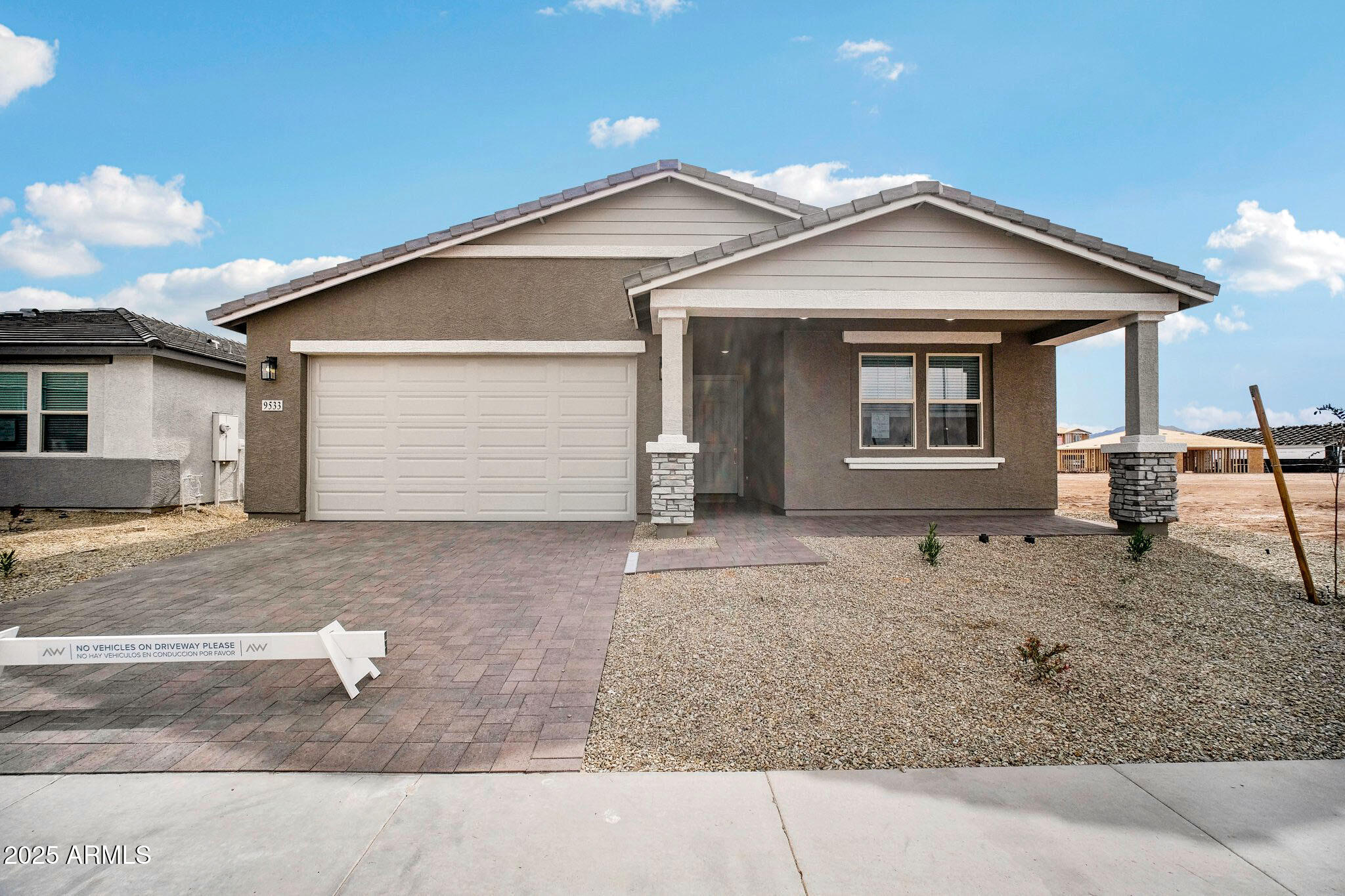 9533 W LUXTON Lane