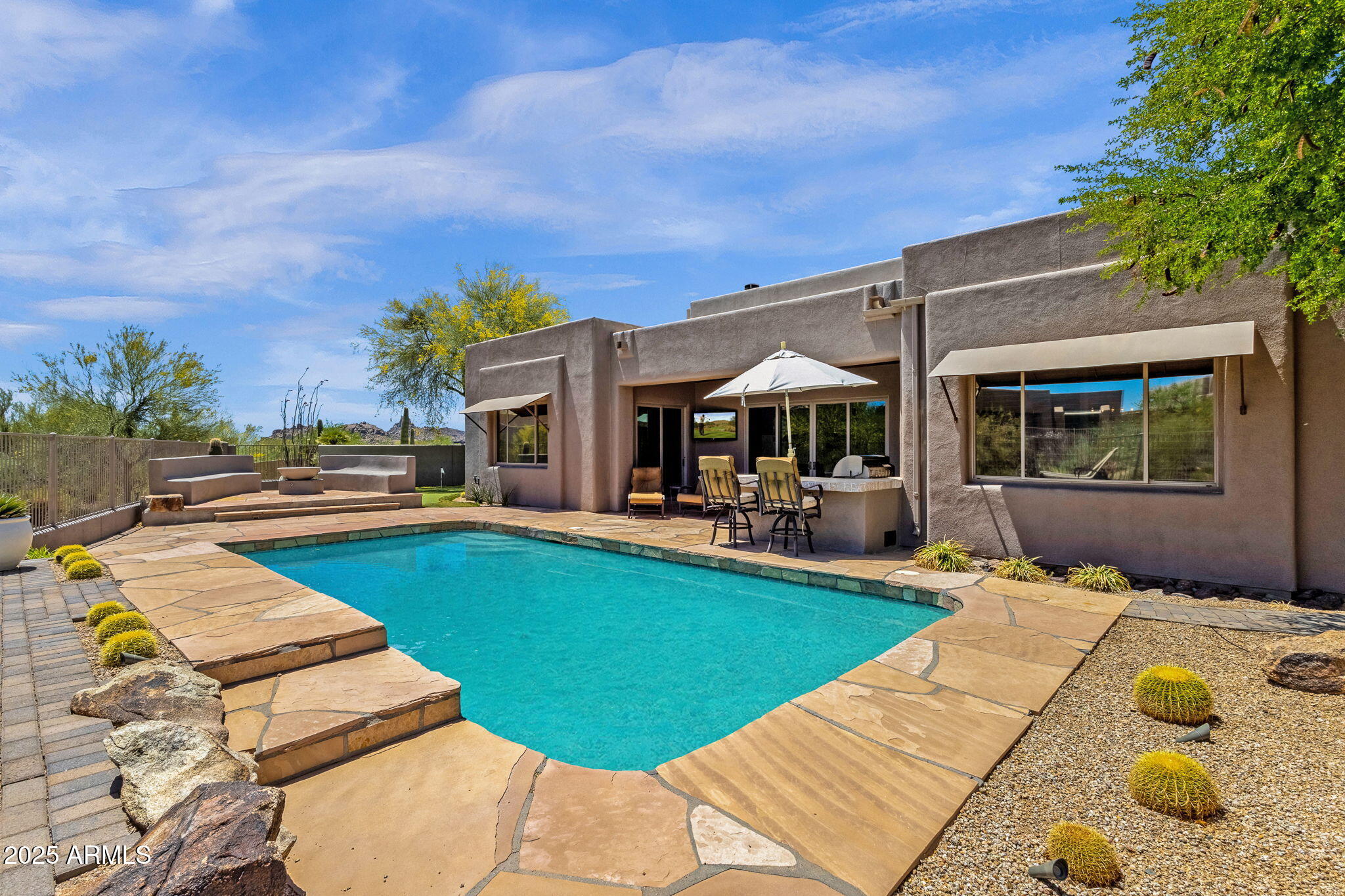 11123 E MONUMENT Drive