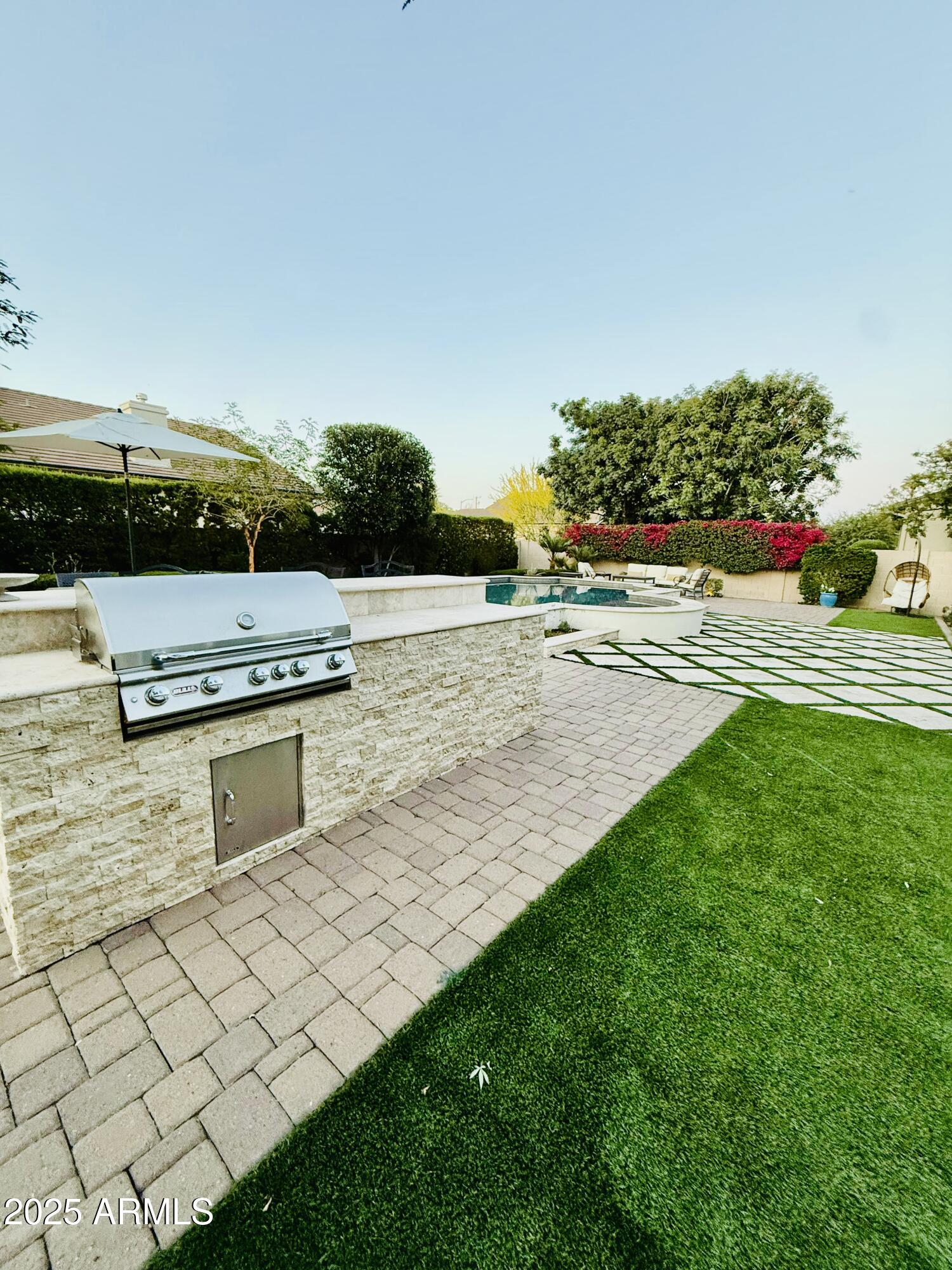 804 W CLAREMONT Street, Phoenix