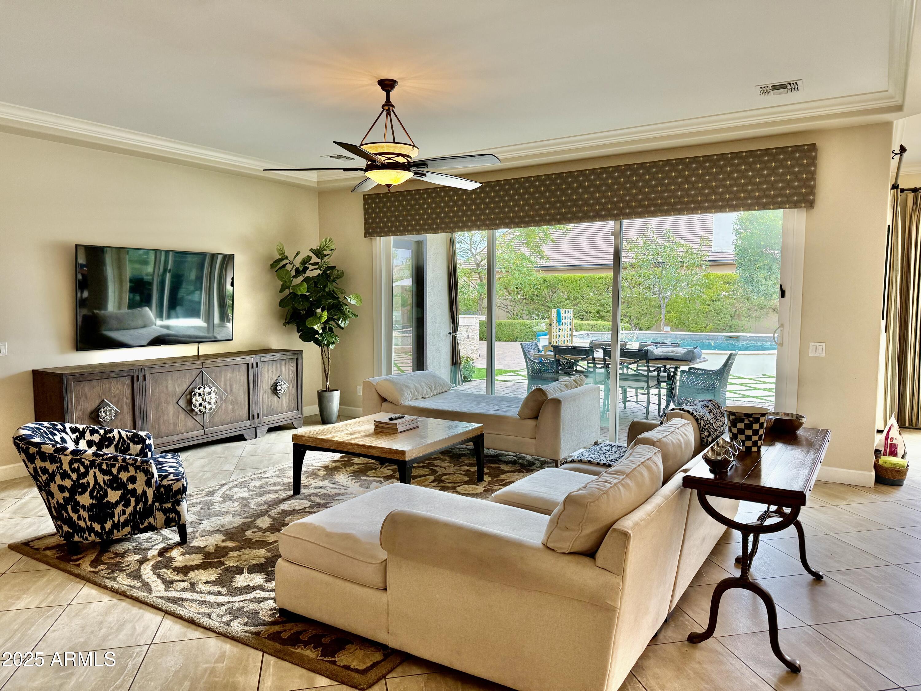 804 W CLAREMONT Street, Phoenix