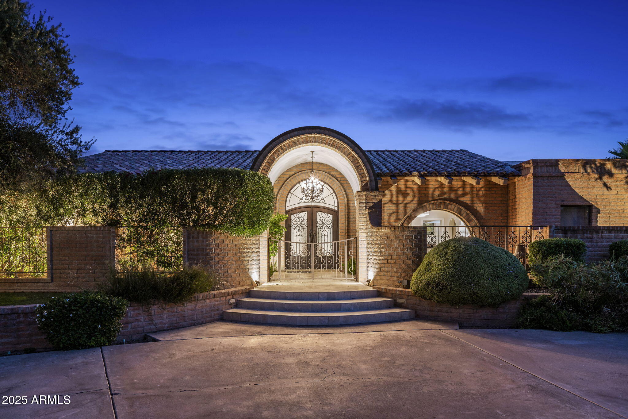 8312 N GOLF Drive