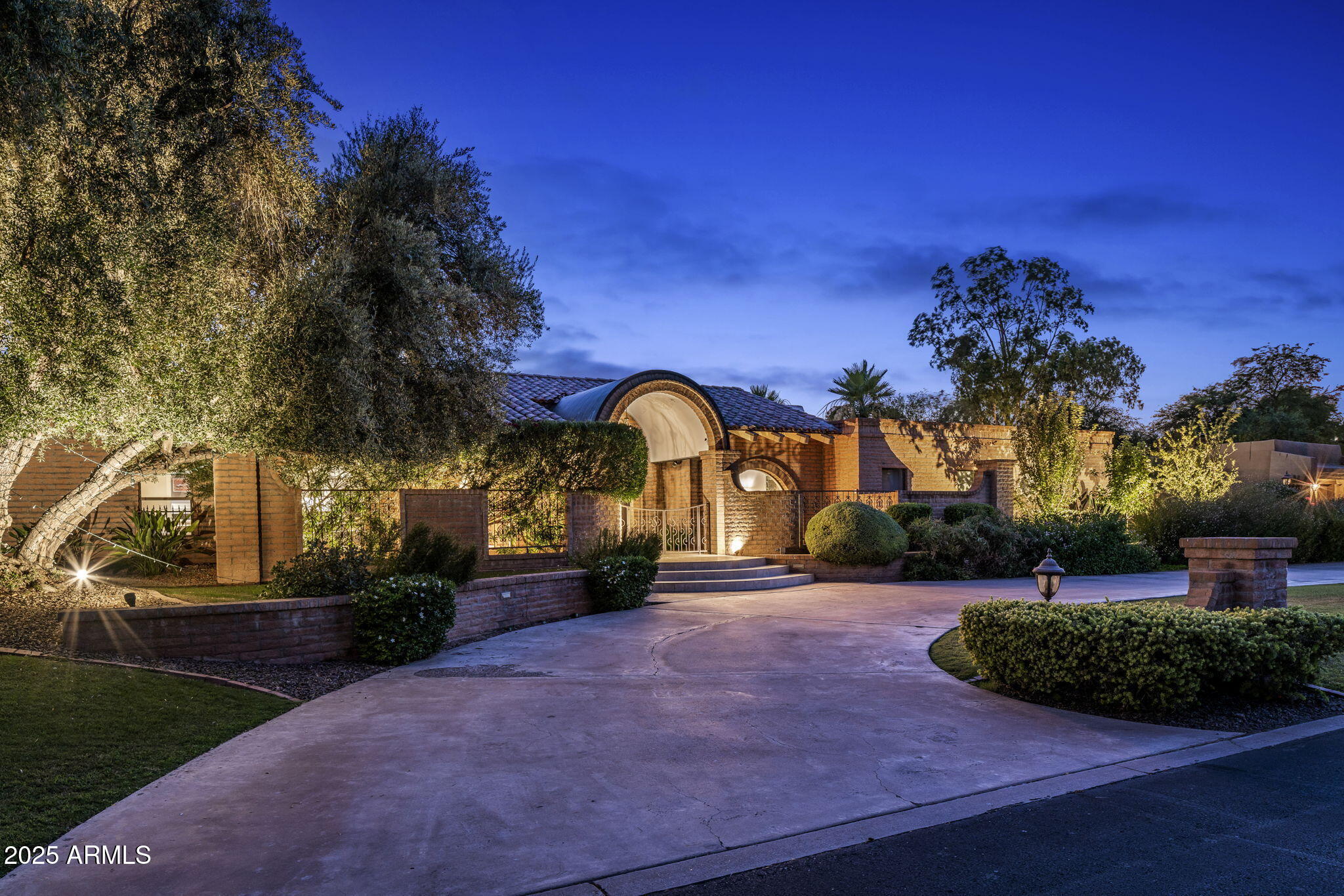 8312 N GOLF Drive