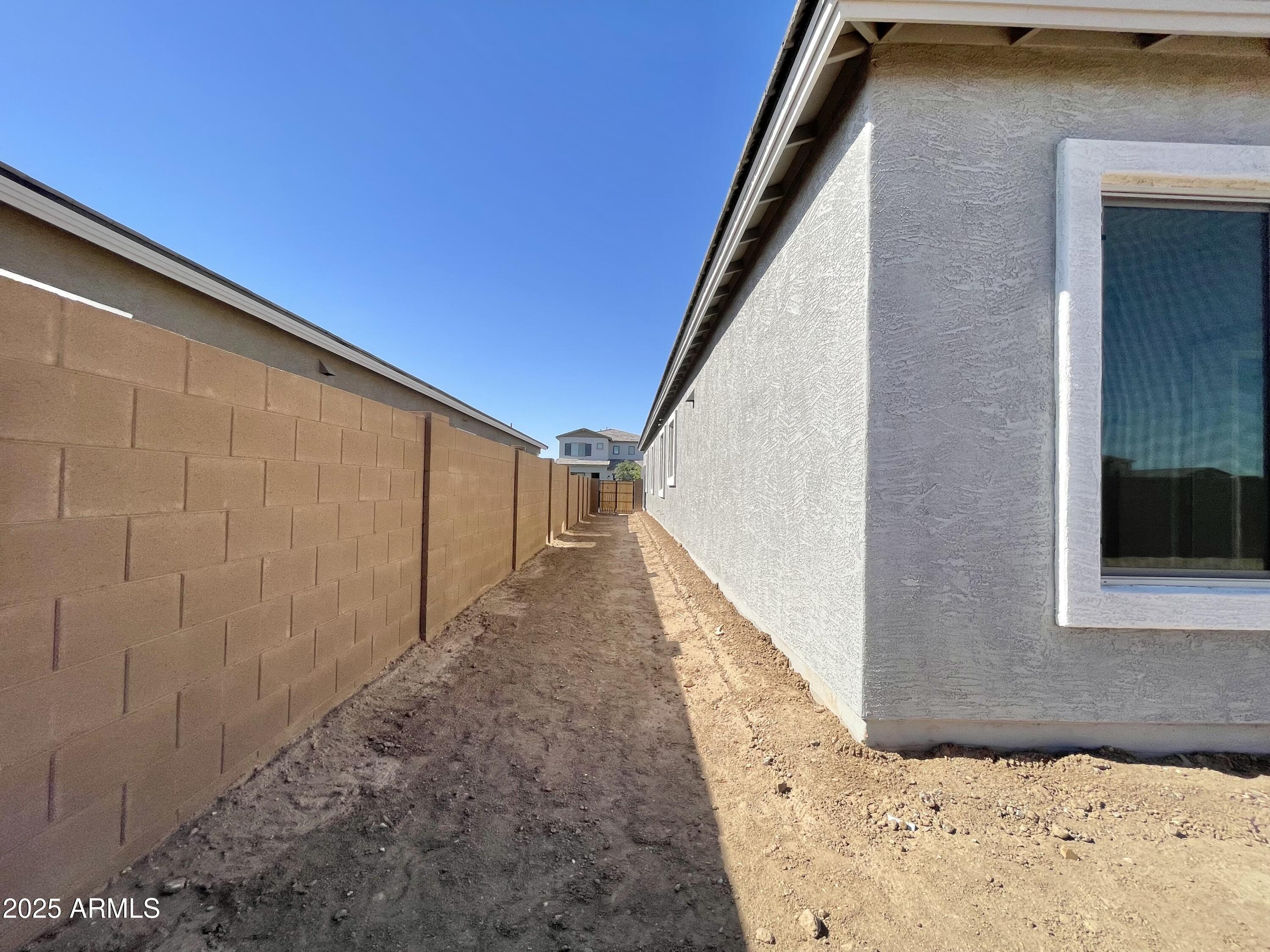 22709 E SADDLE Way