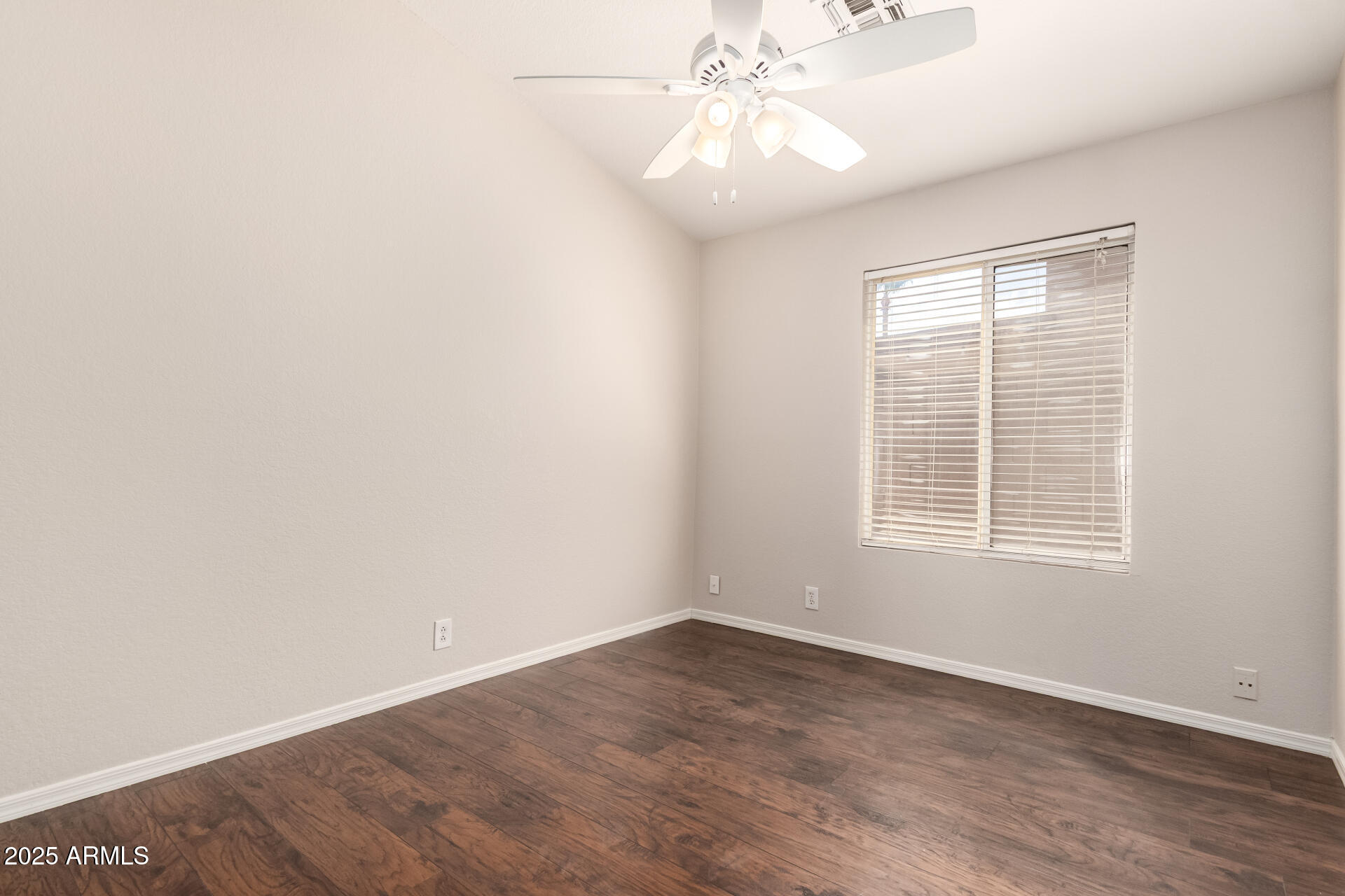 2503 E CAMELLIA Drive