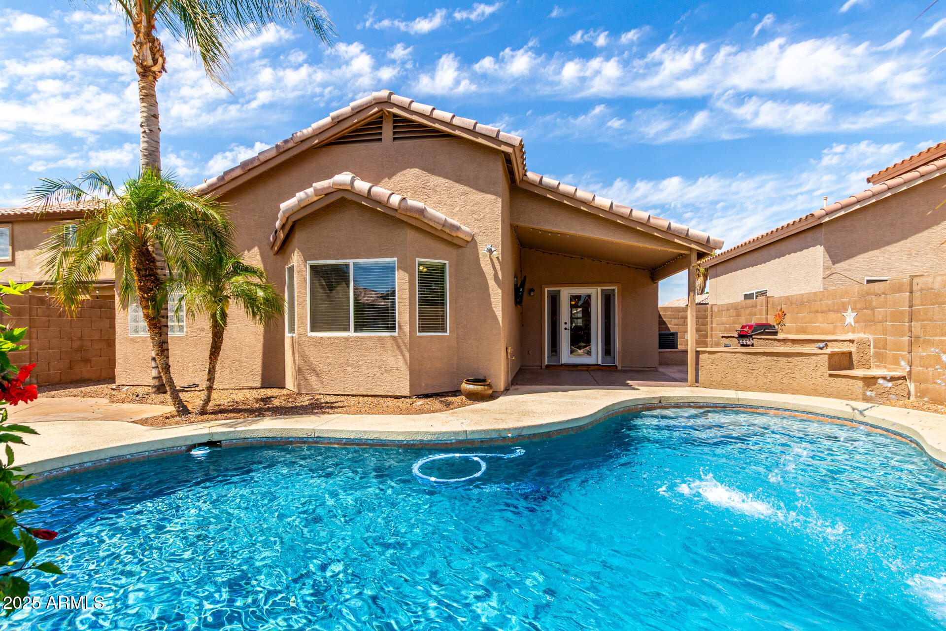 2503 E CAMELLIA Drive