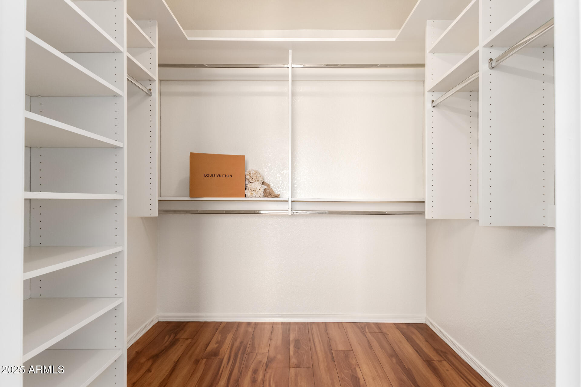 2503 E CAMELLIA Drive